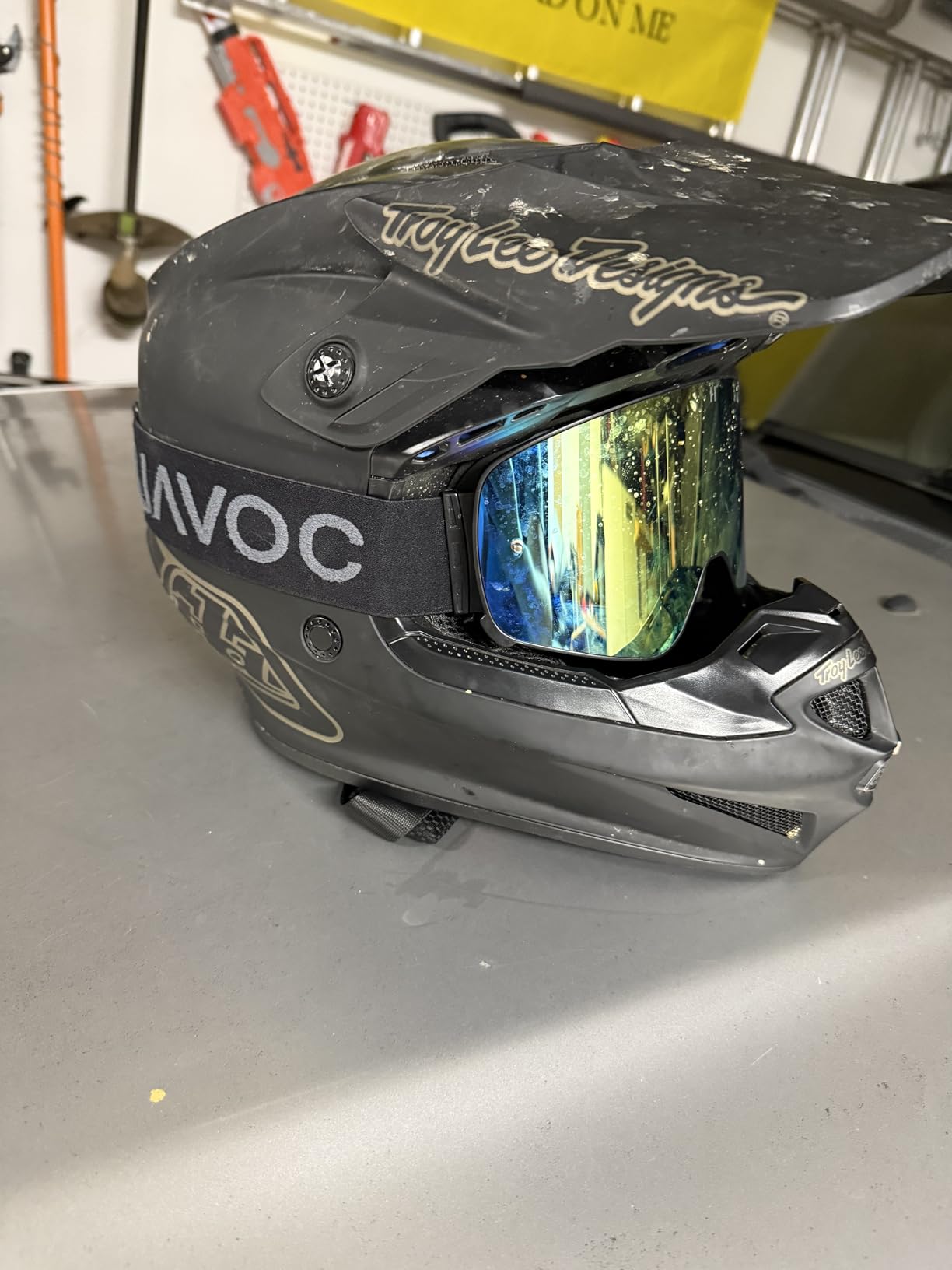 Troy Lee Designs SE4 Polyacrylite Adult Motocross Off-Road Dirt Bike Helmet with MIPS customer photo 2