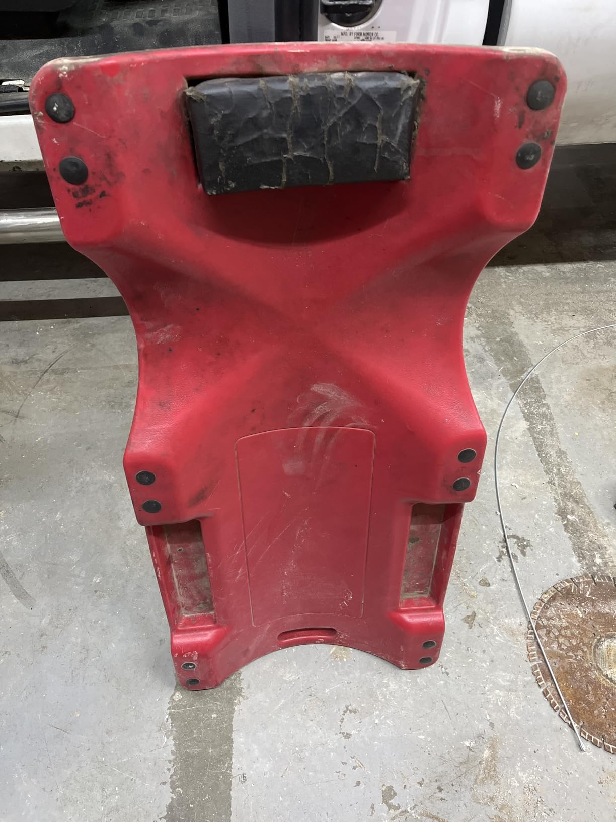 Pro Lift Mechanic Plastic Creeper 40 Inch - Blow Molded Ergonomic HDPE Body with Padded Headrest & Dual Tool Trays - 350 Lbs Capacity Orange customer photo 2