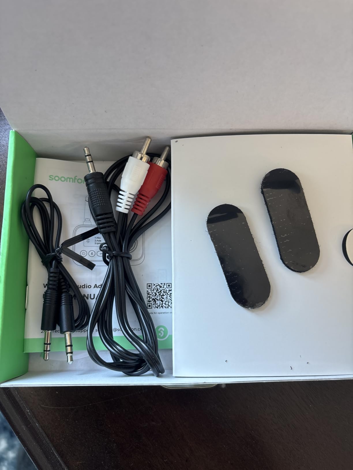SOOMFON Bluetooth 5.3 Transmitter Receiver for TV to 2 Headphones customer photo 1