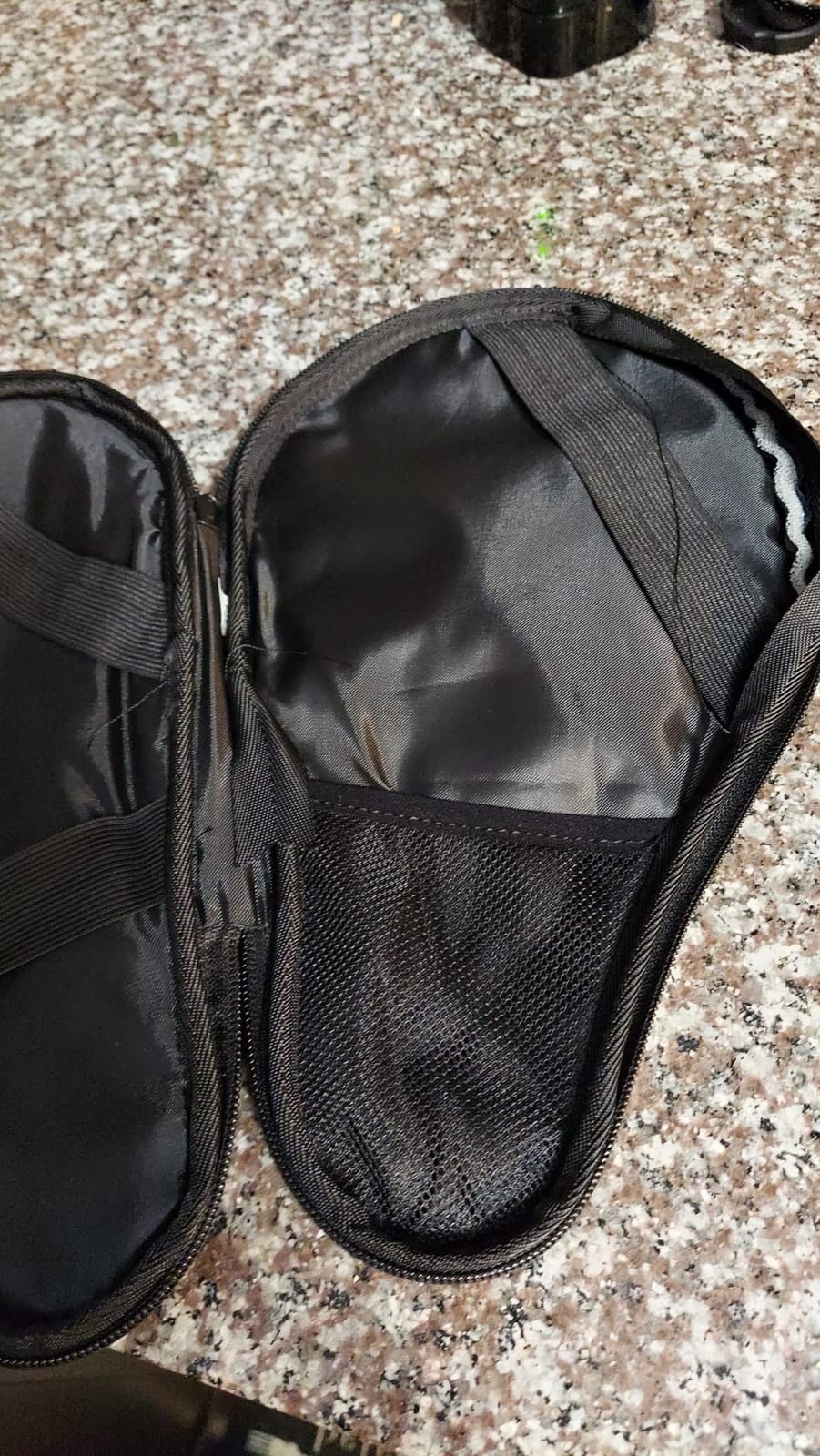 VISEMAN Table Tennis Racket Cover, Waterproof Ping Pong Paddle Case customer photo 2
