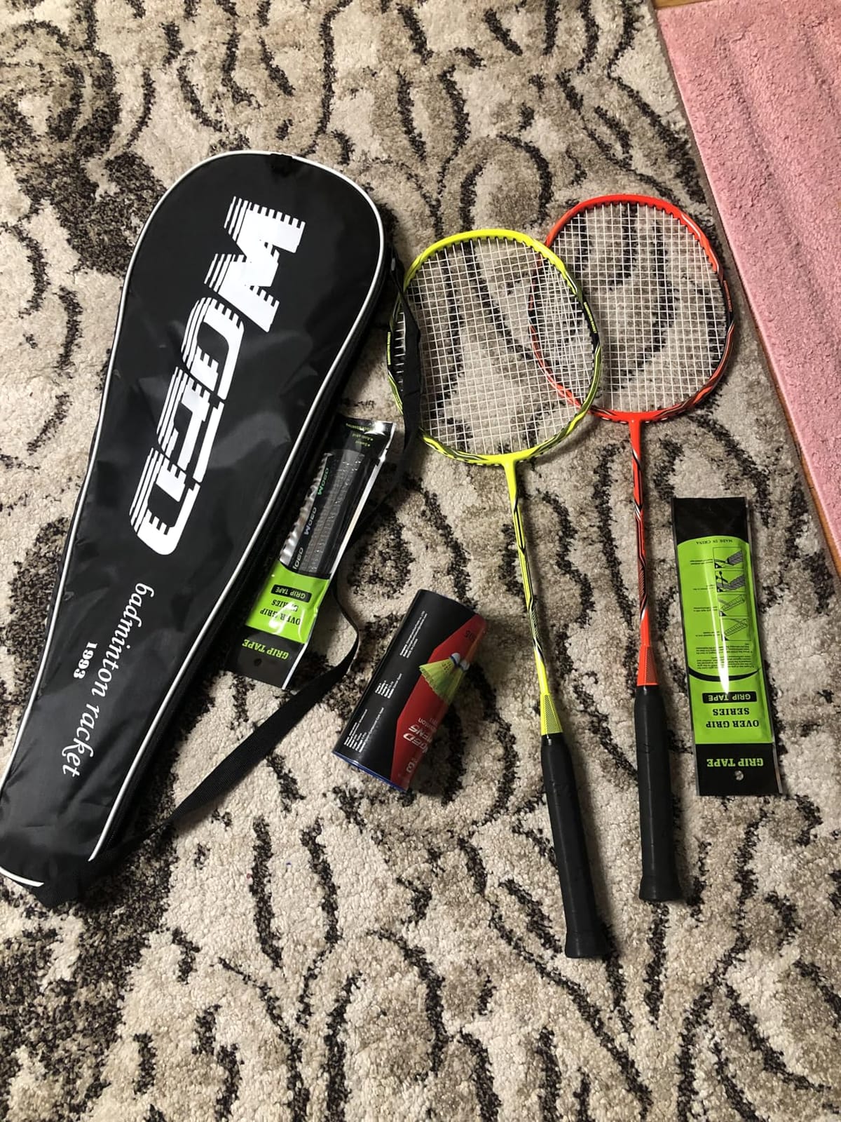 Professional Carbon Fiber Badminton Rackets Badminton Racquet for Backyards Gym customer photo 2