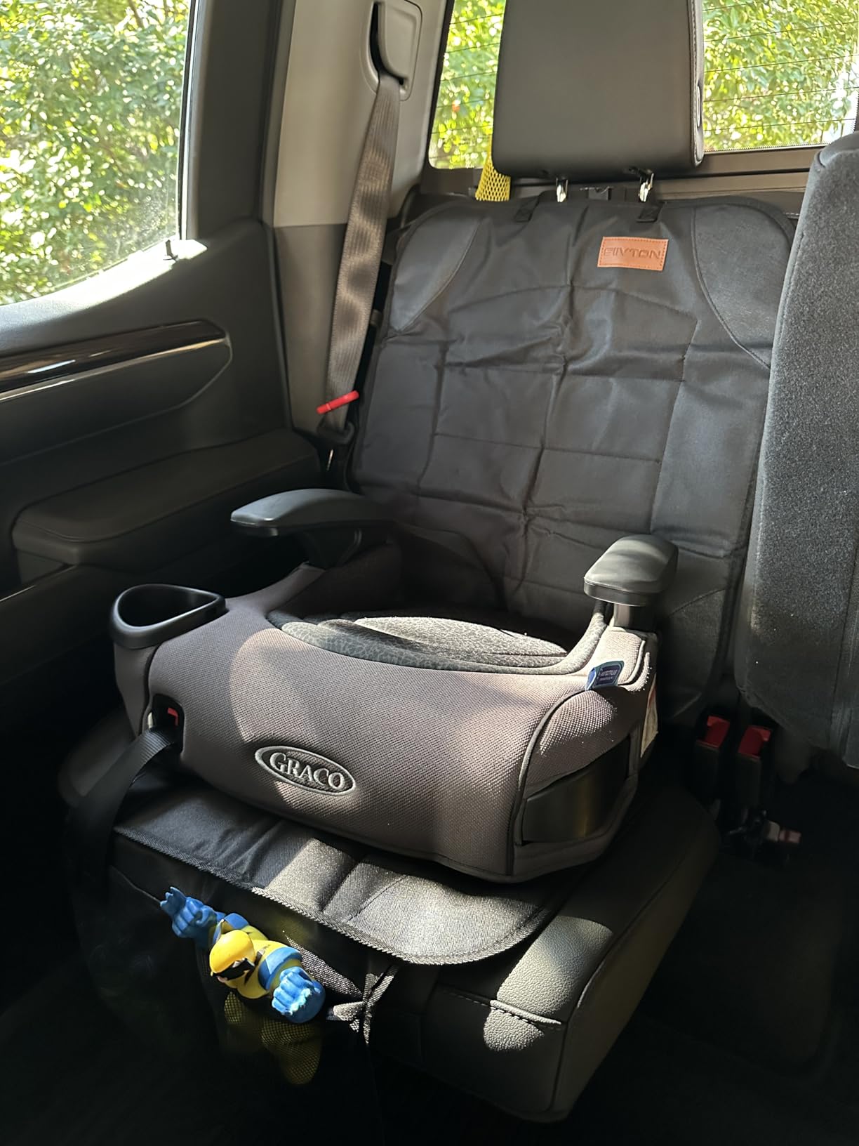 Siivton Car Seat Protector for Child Car Seat,Waterproof Car Seat Cover for Leather and Fabric Seats, 2 Mesh Pockets, Non-Slip Bottom,Thick Padding Cushion customer photo 1