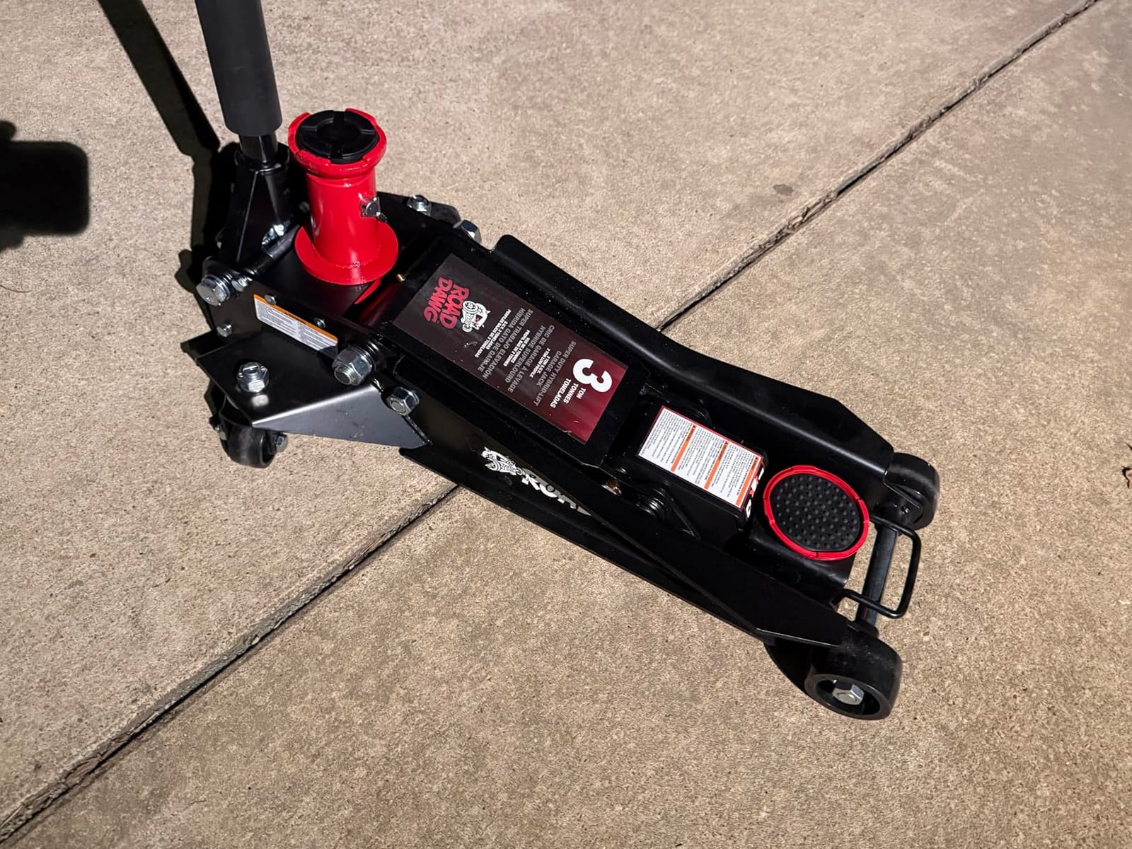 Road DAWG Low‑Profile High‑Reach Hydraulic 3 Ton Floor Jack, Black customer photo 1