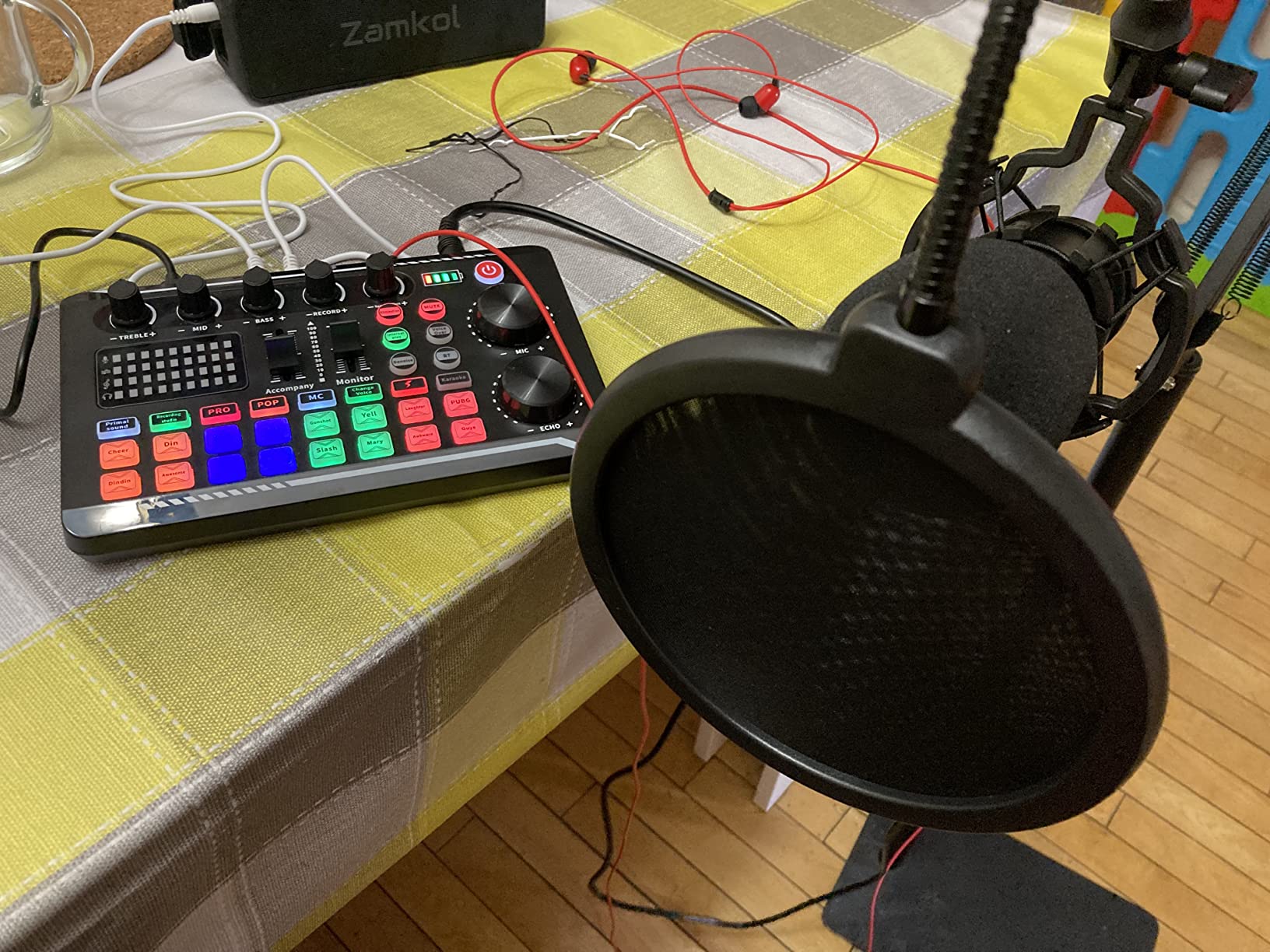 Podcast Equipment Bundle,BM800 Condenser Mic with Live Sound Card Kit customer photo 1