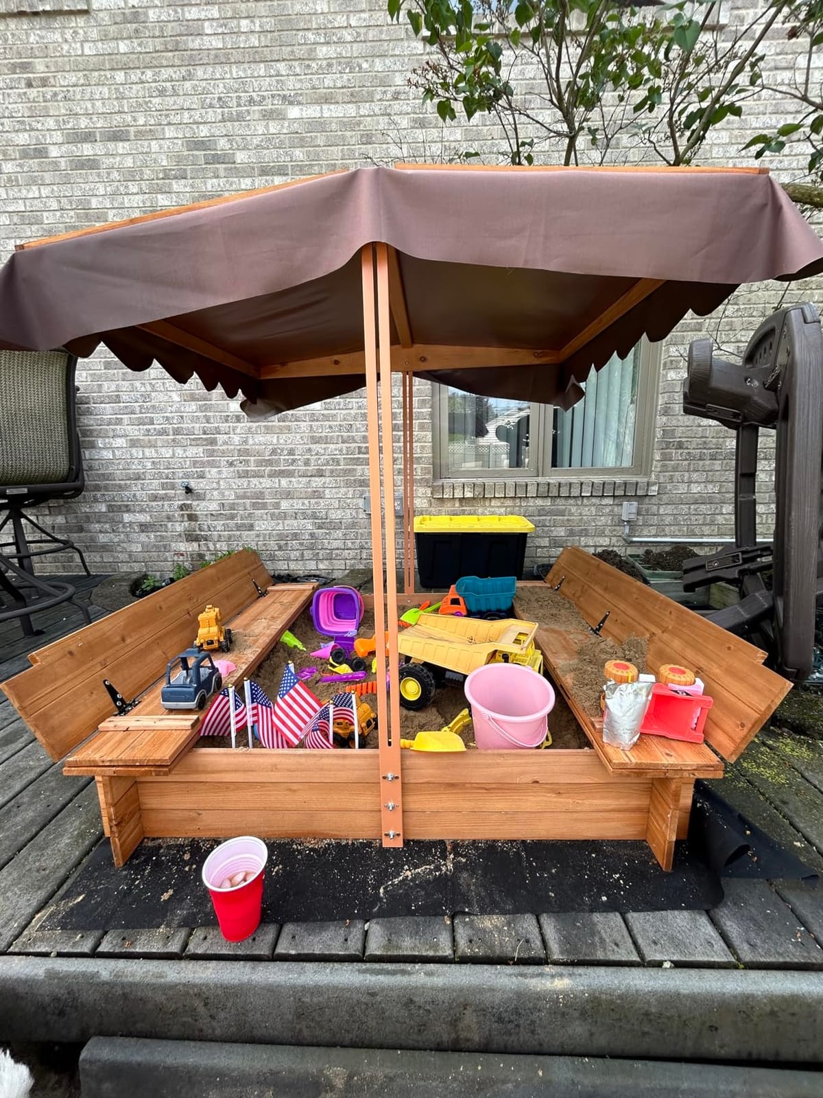 BIRASIL Wood Sandbox with Cover, Sand Box with 2 Bench Seats for Aged 3-8 Years Old, Sand Box for Backyard Garden, Beach Patio Outdoor (Natural Wood, 48 Inch) customer photo 1