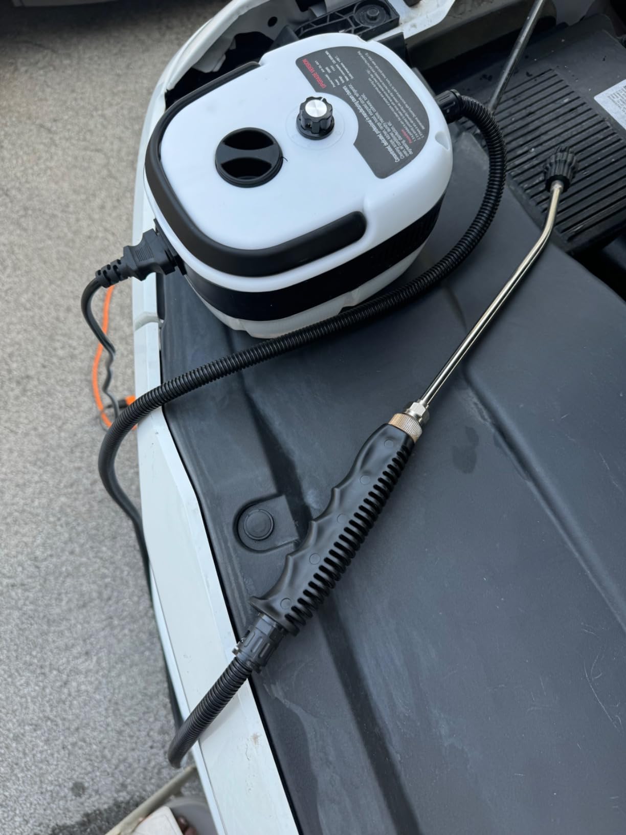 Dyna-Living Steam Cleaner 2500W Engine Steam Cleaner For Auto Detailing customer photo 2