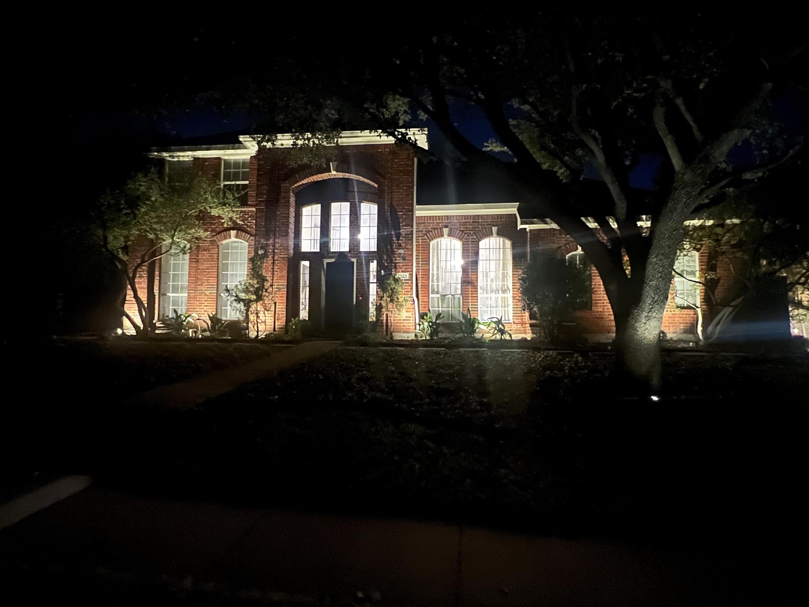 REEGOLD Low Voltage Landscape Lights Outdoor: 7W 700LM LED Landscape Lighting with Connectors for Tree Garden Yard Pathway | 12V 24V Warm White 2700K Spotlights | IP65 Waterproof | 6 Pack customer photo 1