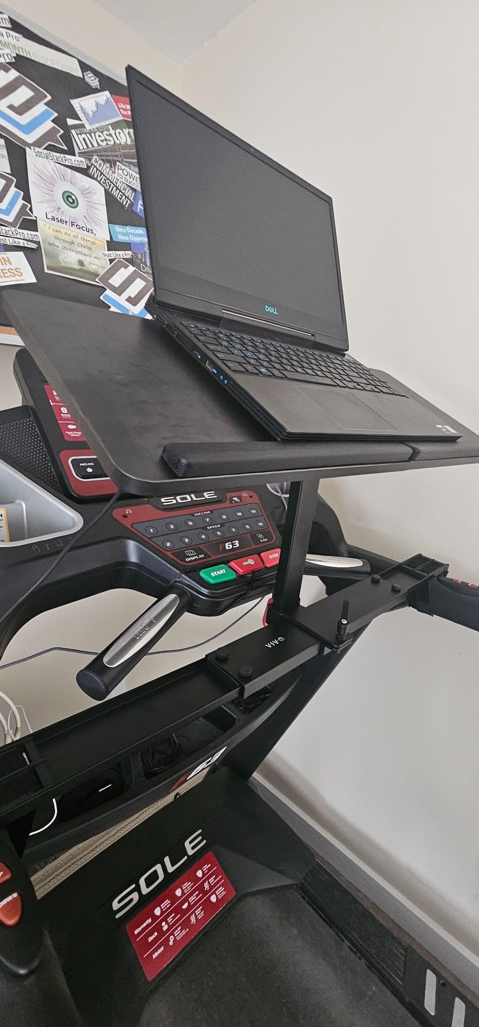 VIVO Universal Wooden Laptop Treadmill Desk, Adjustable Ergonomic Notebook Mount Stand for Treadmills, Includes Mouse Pad and Wrist Support, Stand-TDML4 customer photo 1