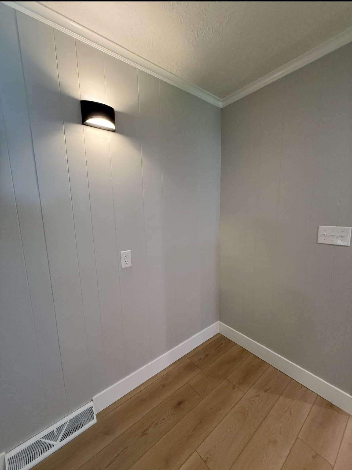 Aipsun Aluminum Modern Indoor LED Wall Sconce Interior Wall Lights 1 Pack Hardwired Up and Down Wall Mount Light for Living Room Bedroom Hallway Corridor Warm White 3000K(with G9 Bulbs) customer photo 1