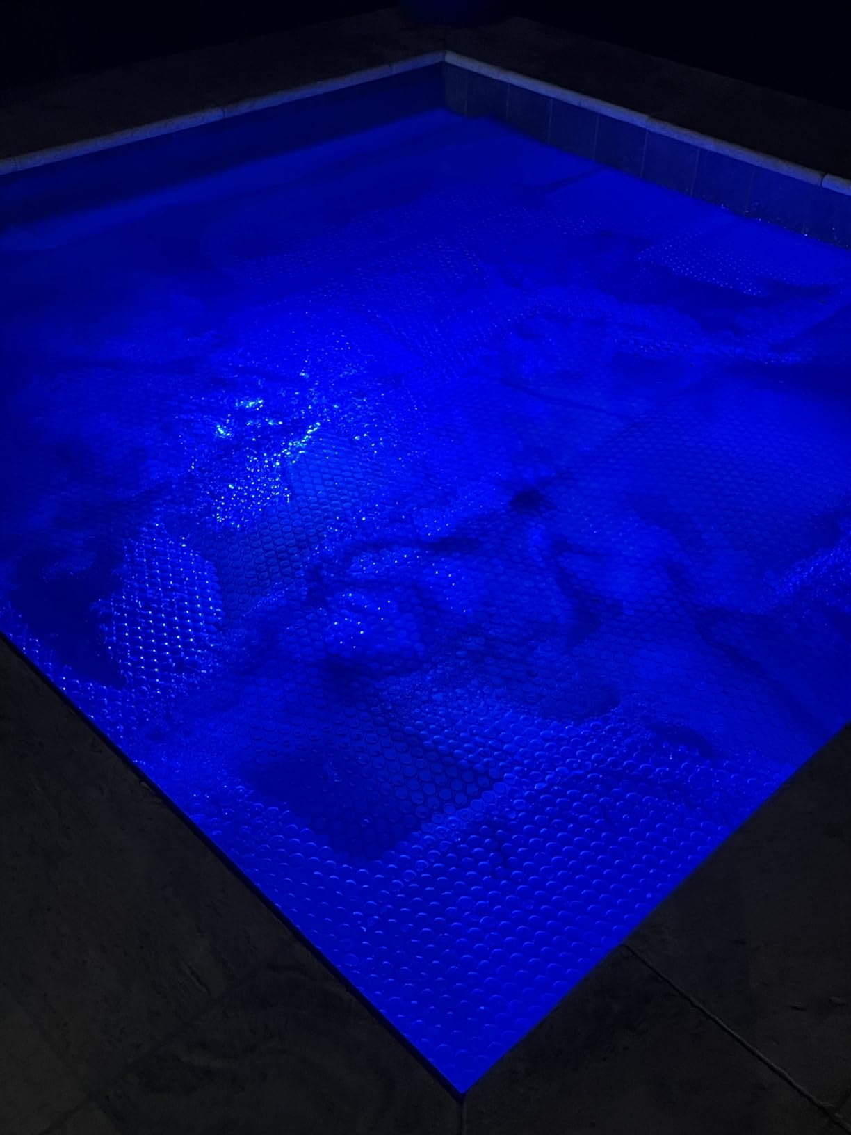 MADHOLLY 7×7FT Square 16Mil Heavy-Duty Spa Hot Tub Cover for Heat Retention customer photo 1