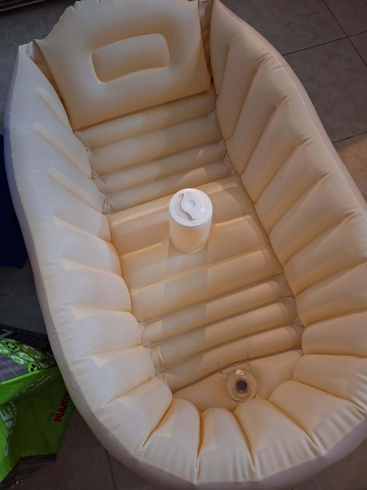 MINK Inflatable Bathtub for Toddlers - Portable Baby Tub with Built-in Air Pump - Collapsible Design for Easy Storage - Perfect for Newborns to Infants customer photo 1