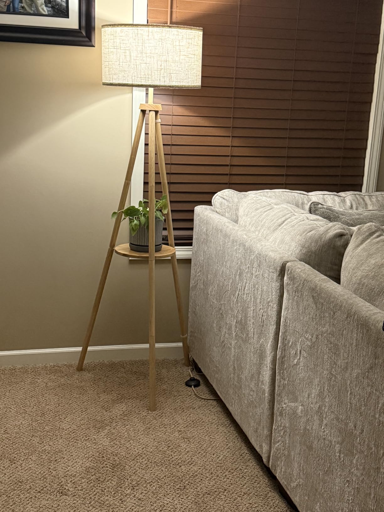 OUTON Wood Tripod Floor Lamp with Shelves, Mid Century Floor Lamp with Remote Control,4 Color Temperature, LED Modern Dimmable Standing Lamp with Beige Linen Shade for Living Room, Bedroom, Office customer photo 1