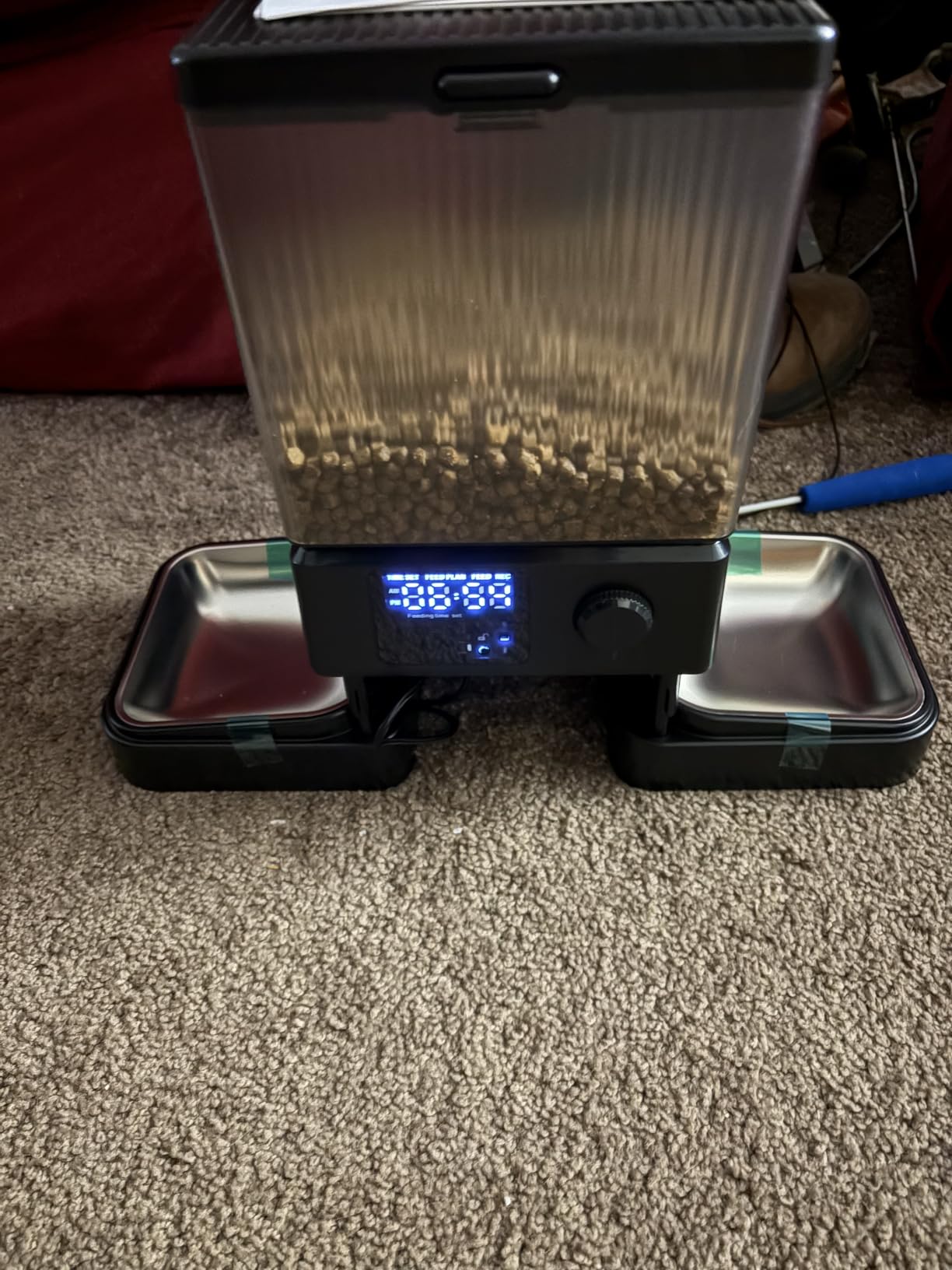 oneisall Automatic Cat Feeder for 2 Cats Pets, Timed Cat Food Dispenser customer photo 1