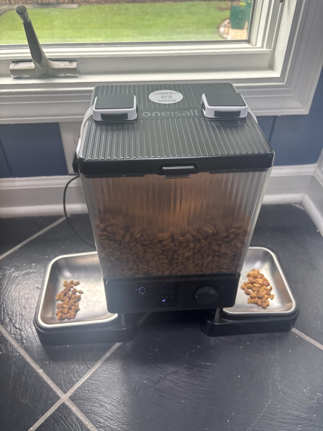 oneisall Automatic Cat Feeder for 2 Cats Pets, Timed Cat Food Dispenser customer photo 2