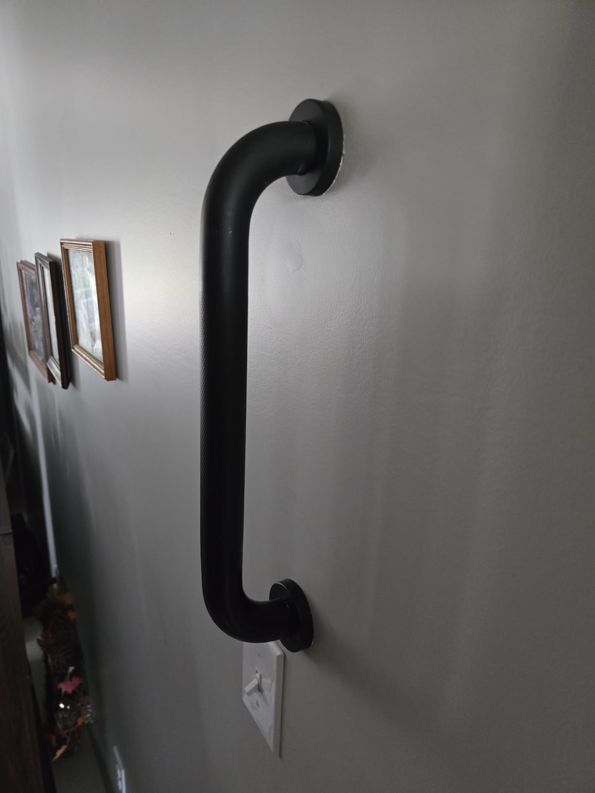 FANHAO 2 Pack Shower Grab Bar, 16 Inch Stainless Steel Bathroom Grab Bar with Anti-Slip Knurled Grip, Shower Handle Bath Handle, Safety Bars for Shower Chair Bench, Senior, Elderly, Handicap customer photo 2