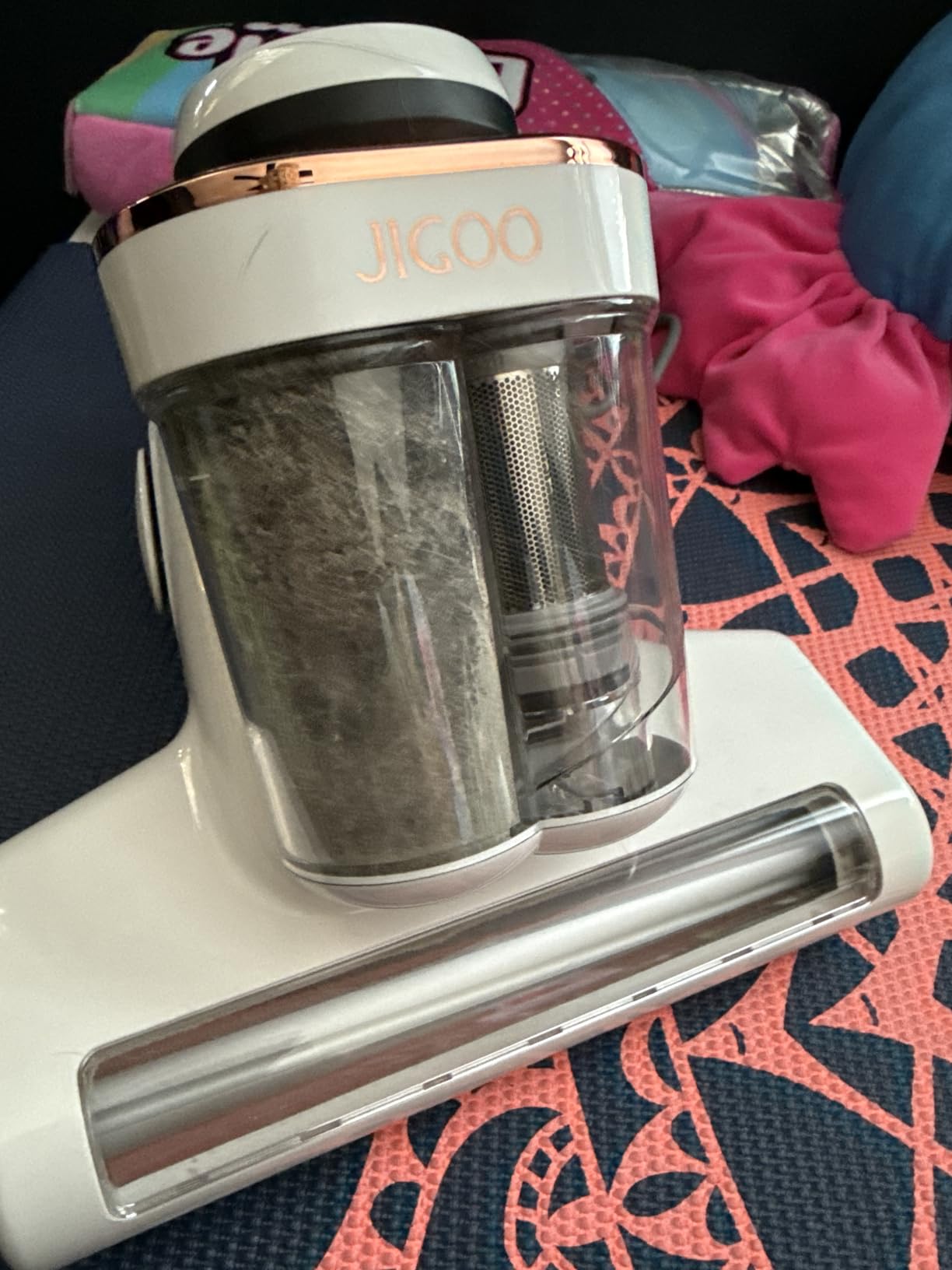 JIGOO J300 Bed Vacuum Cleaner, Dust Sensor, Pet Hair, UV and Heat, Corded customer photo 2
