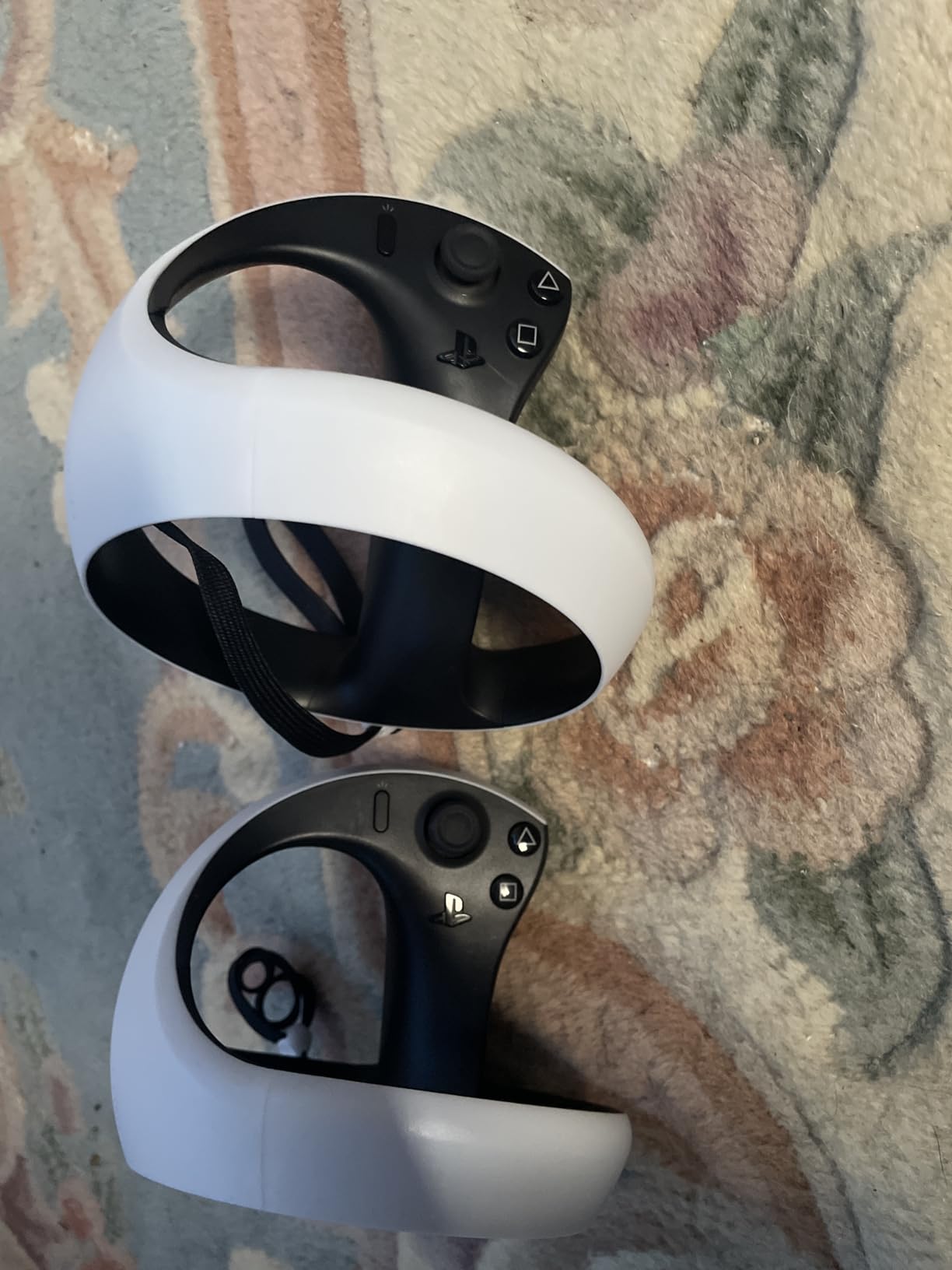 Sony PlayStation VR2 Headset and Controllers - White (Renewed) customer photo 1