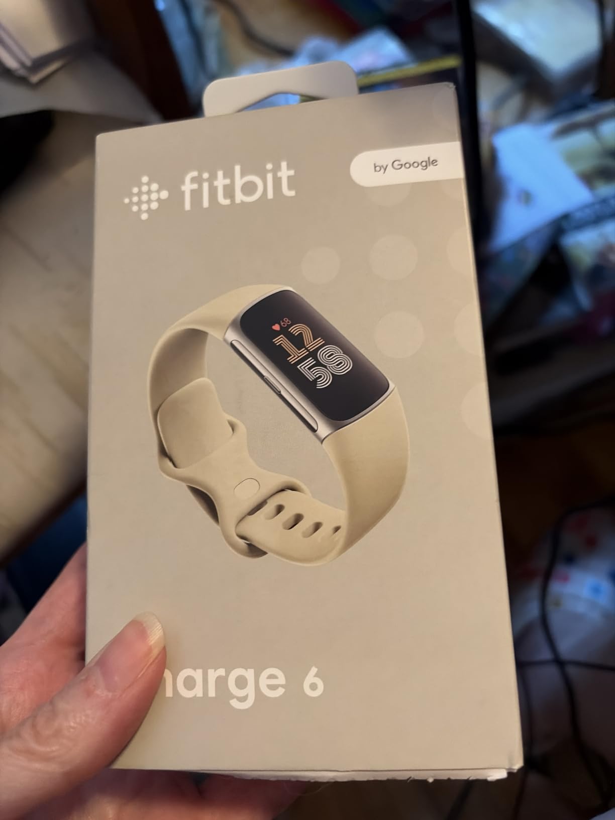 Google Fitbit Charge 6 - Fitness Tracker - Porcelain/Silver customer photo 1