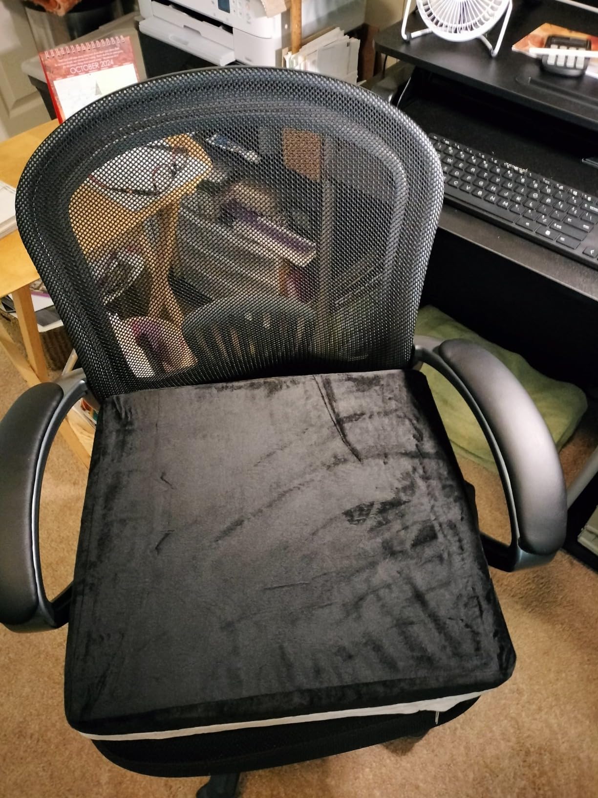 AUVON Ventilation Seat Cushion with Innovation Heat Dissipation Design, Wheelchair Cushion with Supportive Memory Foam, Waterproof & Anti-Slip Cover, Improve Lower Back Comfort (Black, X-Large) customer photo 1