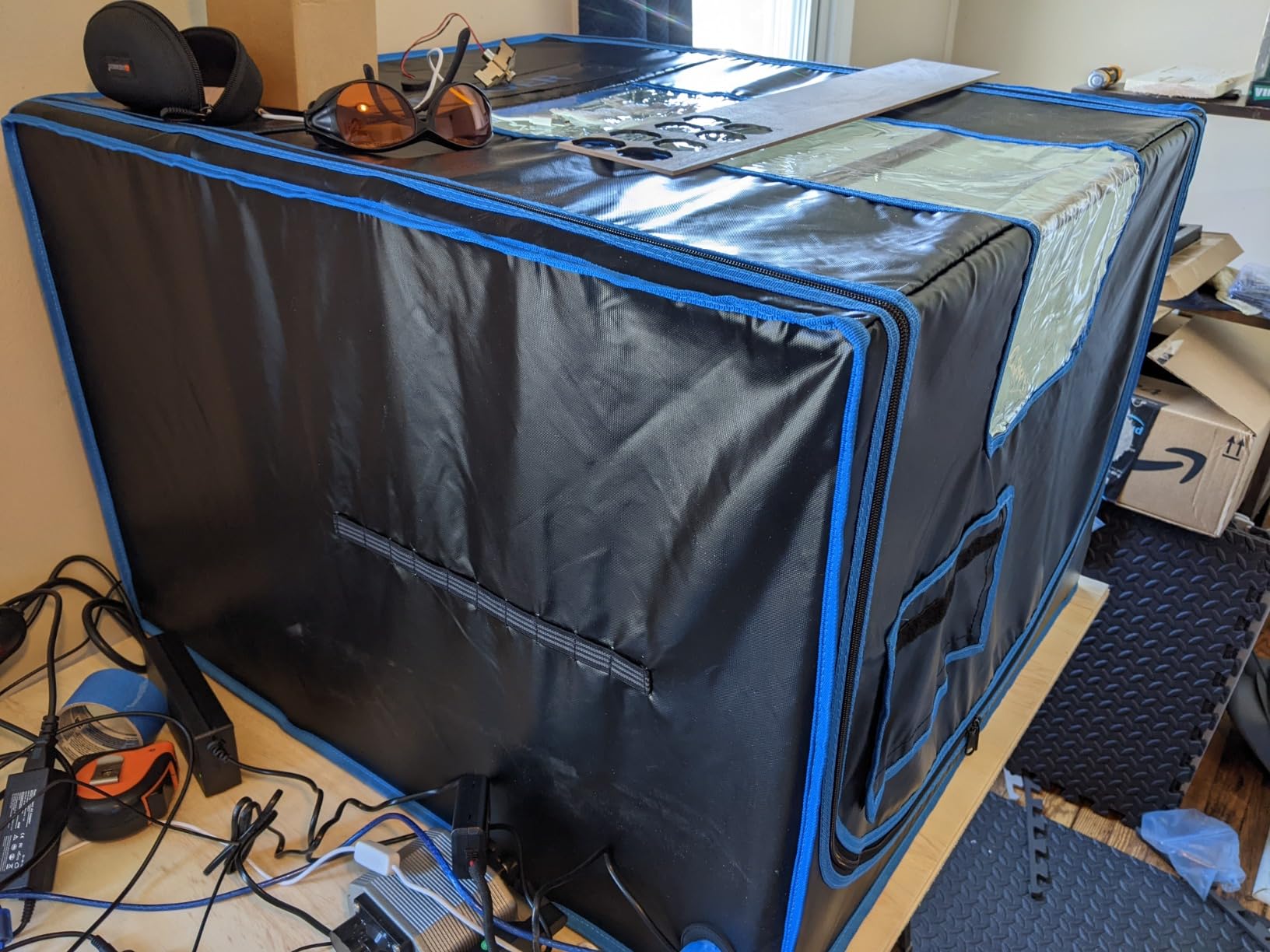 LONGER Laser Engraver Large Size Enclosure with Vent, 31 * 28.7 * 20.8 Inches (790 * 730 * 530 MM) for Most Laser Engraving Machine Insulates Against Smoke and Odor, Noise Reduction, Eye Protection customer photo 2