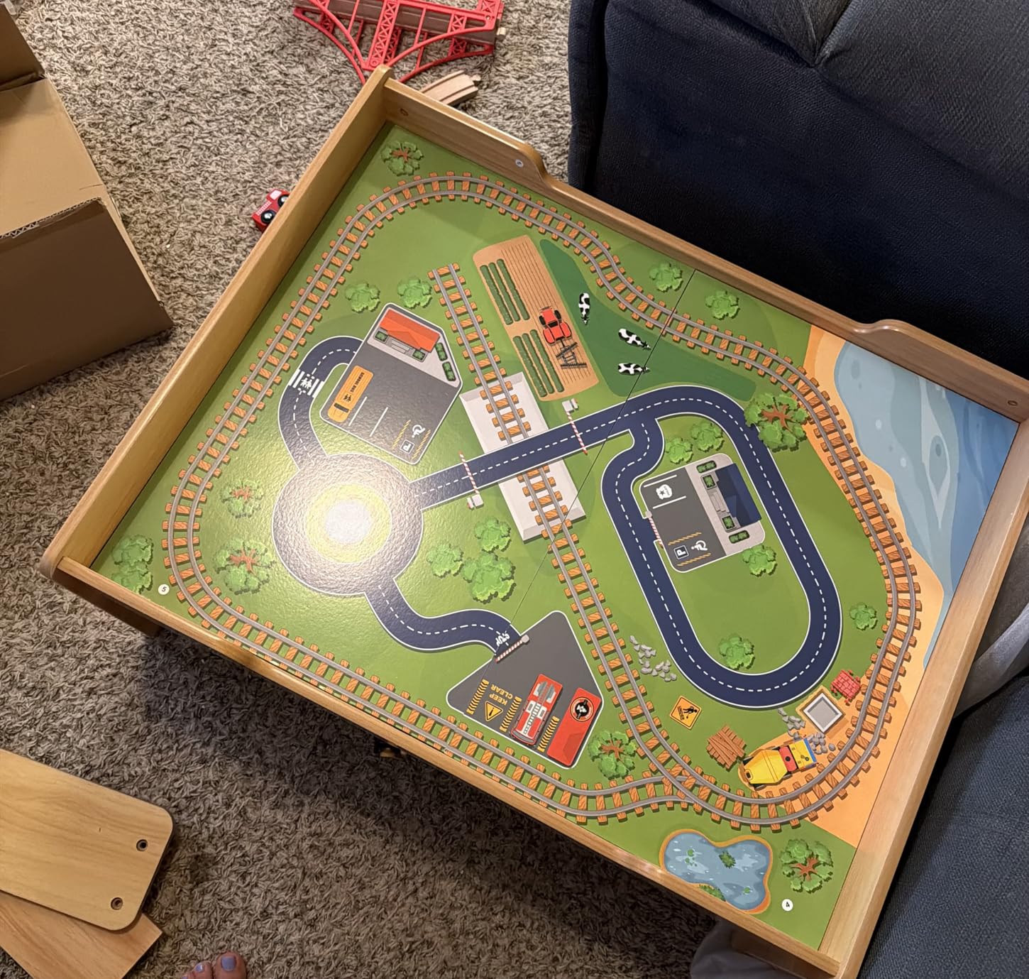 HONEY JOY Train Table, Wooden Kids Activity Table w/ 80 Multicolor Pieces, Tracks, Trains, Cars, Toddler Toy Train Table Set w/Reversible Tabletop, Gift for Boys Girls Ages 18 Months+ (Blue) customer photo 2