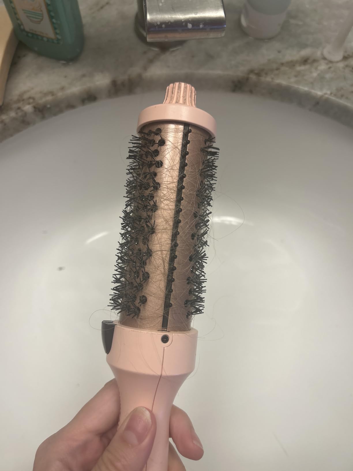 Wavytalk Thermal Brush Blowout Boost 1.5″ Heat Round Brush for Blowout Look customer photo 2