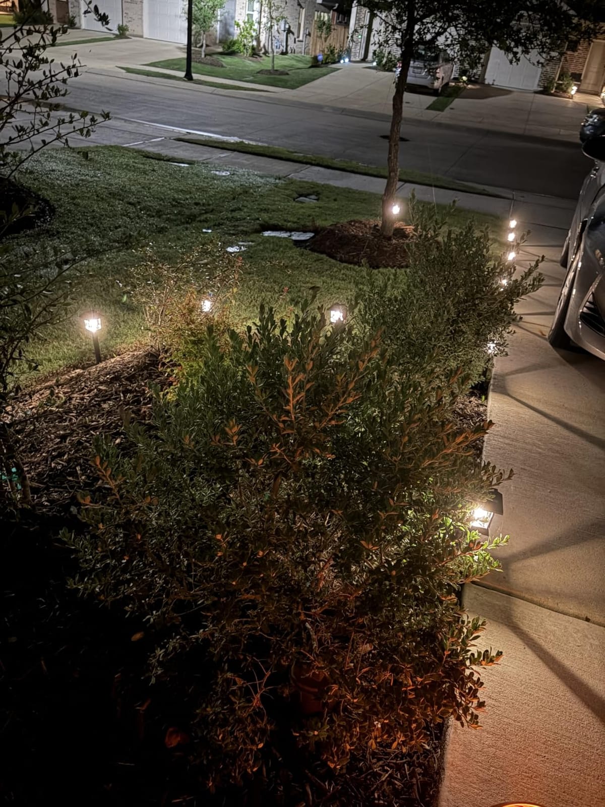 Greluna Solar Lights Outdoor,12 Pack 3000K Waterproof Auto On/Off Solar Pathway Lights for Your Garden, Landscape, Path, Yard, Patio, Driveway,Walkway Decor customer photo 2