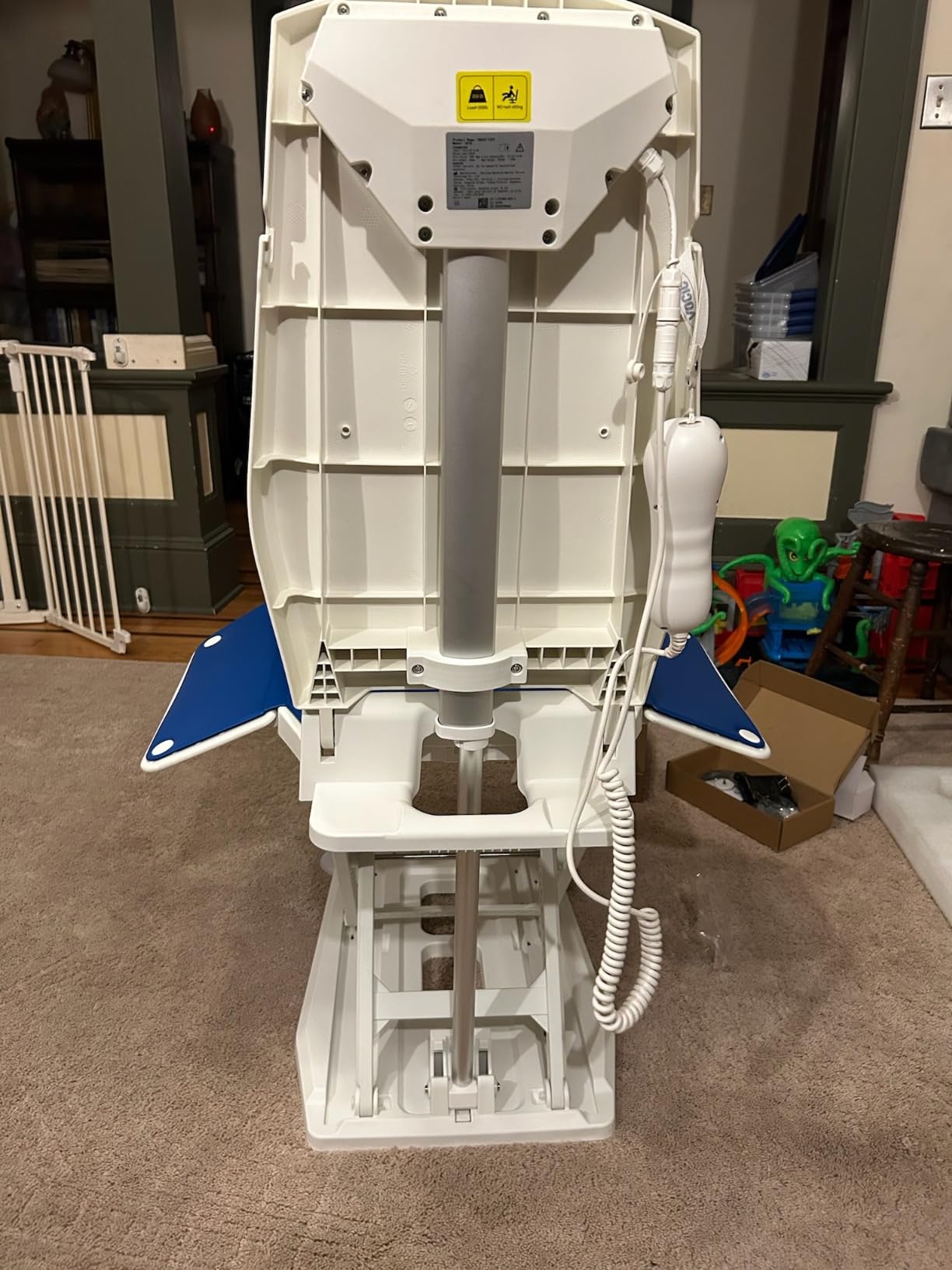 VOCIC Upgrade Electric Chair Lift with Wheels, Get Up from Floor, Portable Lift Assist Devices for Elderly, Includes 2 Types Suction Cups, Support Up to 300 LBS, No Assembly, AX10 customer photo 2