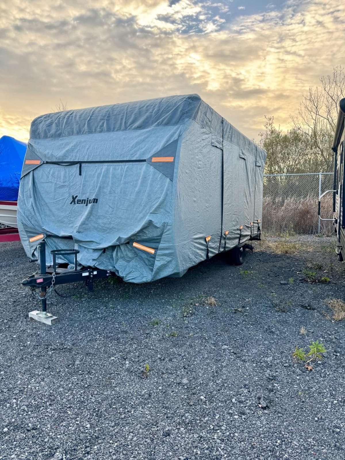 RV Cover for 33-35 ft Travel Trailers, 8 Layers Heavy Duty Camper Cover, Weatherproof & UV Resistant Motorhome Trailer Cover with Gutter & Tongue Jack Covers customer photo 2