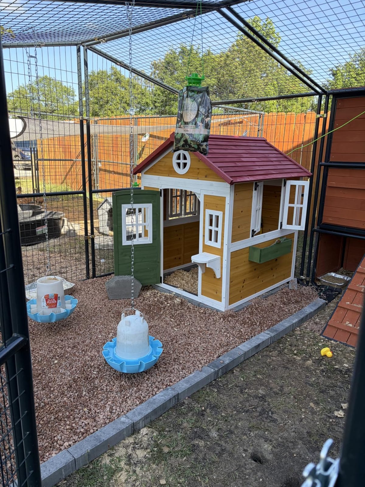 Outsunny Outdoor Kids Playhouse with Dutch Door for Toddlers 3-8, Beige customer photo 1