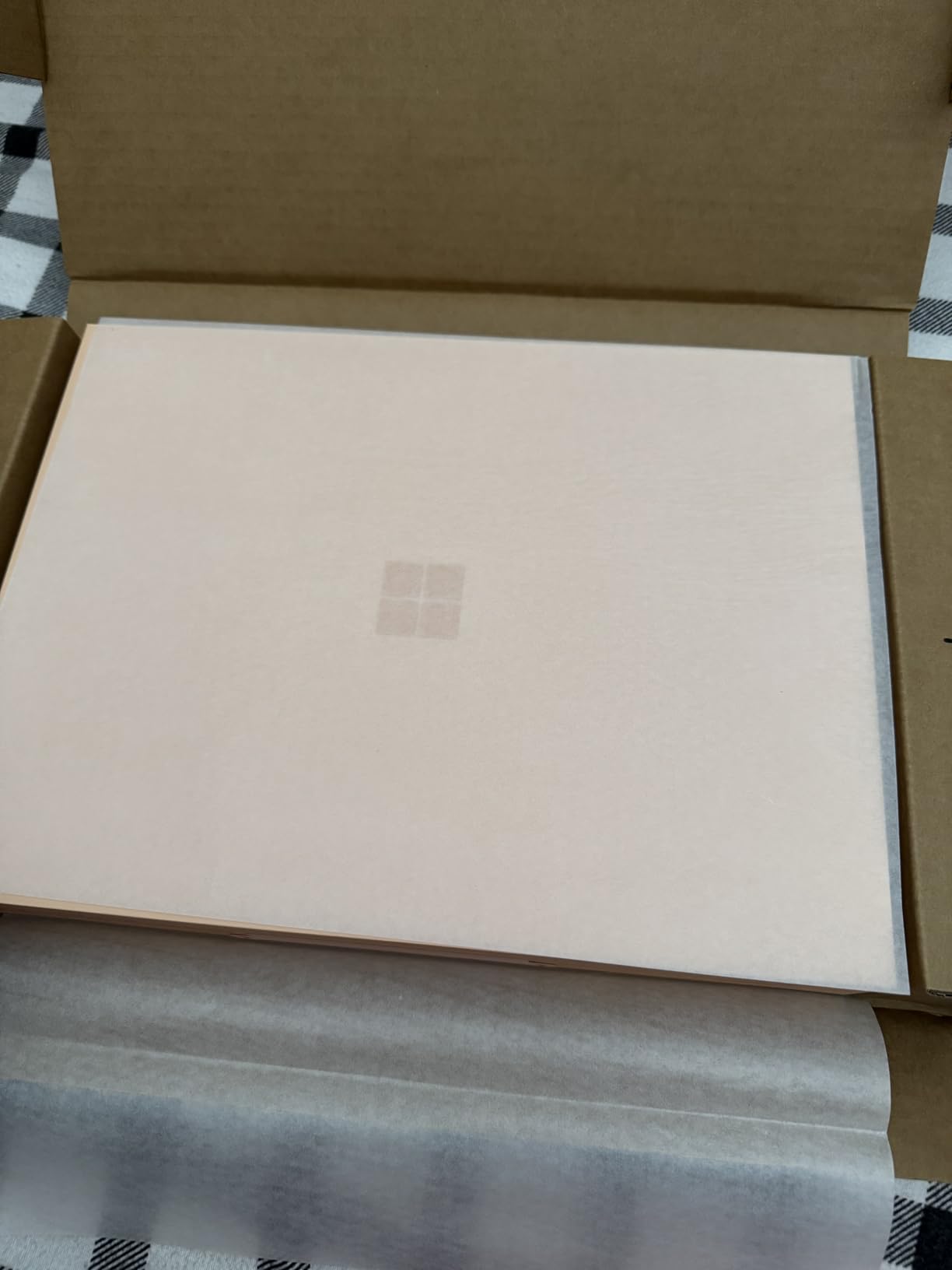 Microsoft Surface Laptop (2024), Windows 11 Copilot+ PC, 13.8