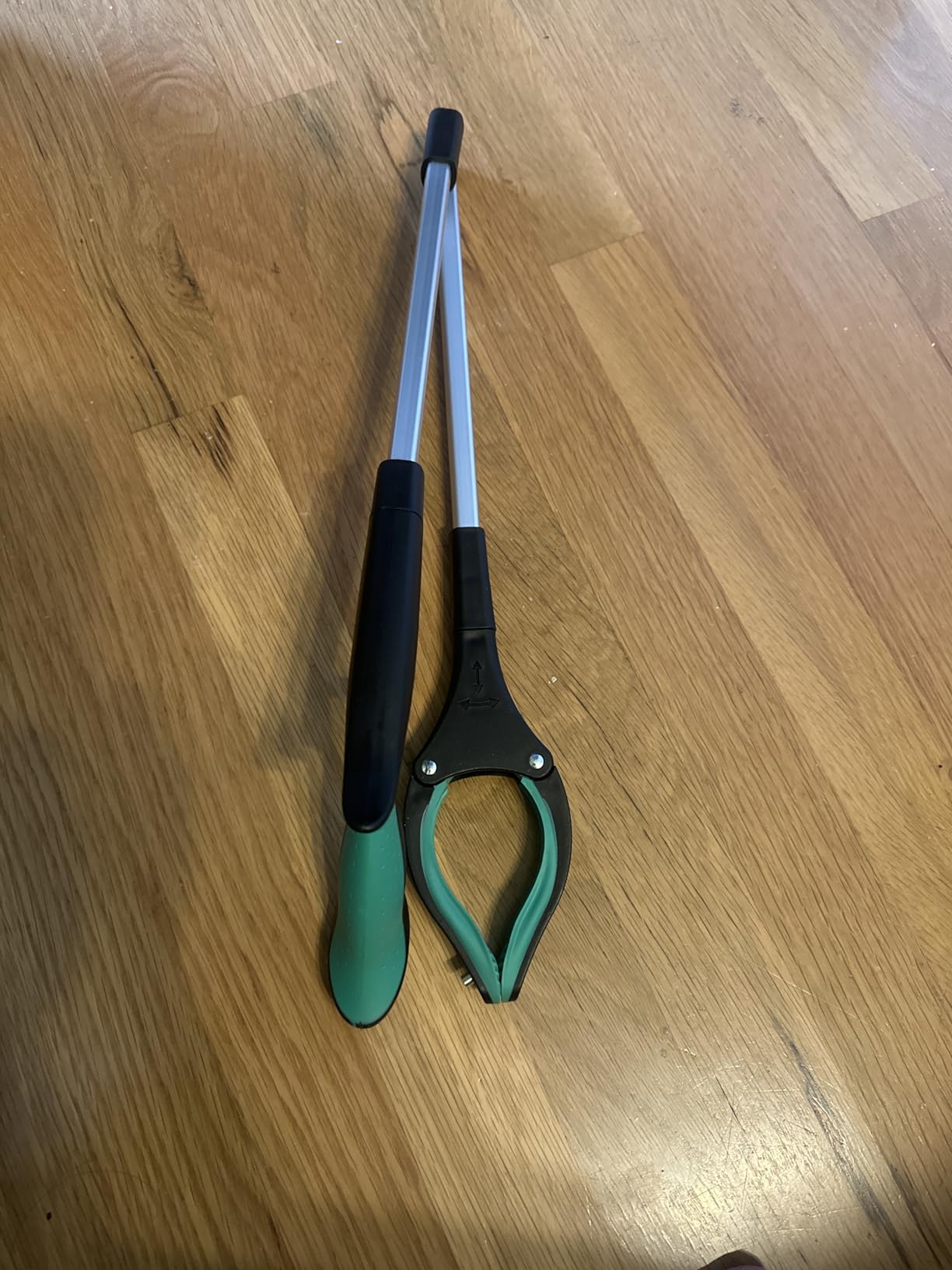 Grabber Reacher Tool - 32” Extra Long Foldable Gripper and Reaching Tool - Heavy Duty Pick Up Stick Grabbers for Seniors, Trash, Surgery Recovery Must Haves Gifts (Blue) customer photo 2