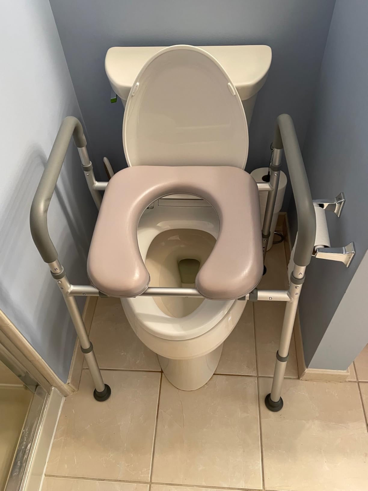 HOMLAND Toilet Seat Riser for Seniors with Adjustable Height & Width, 400lb customer photo 2