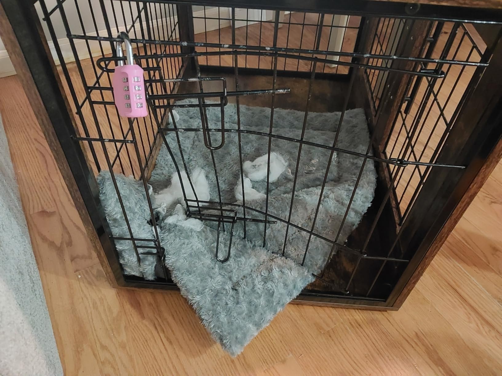 YaFiti Dog Crate Furniture, 32.5” Wooden Indoor Dog Kennel, Rustic Brown customer photo 2