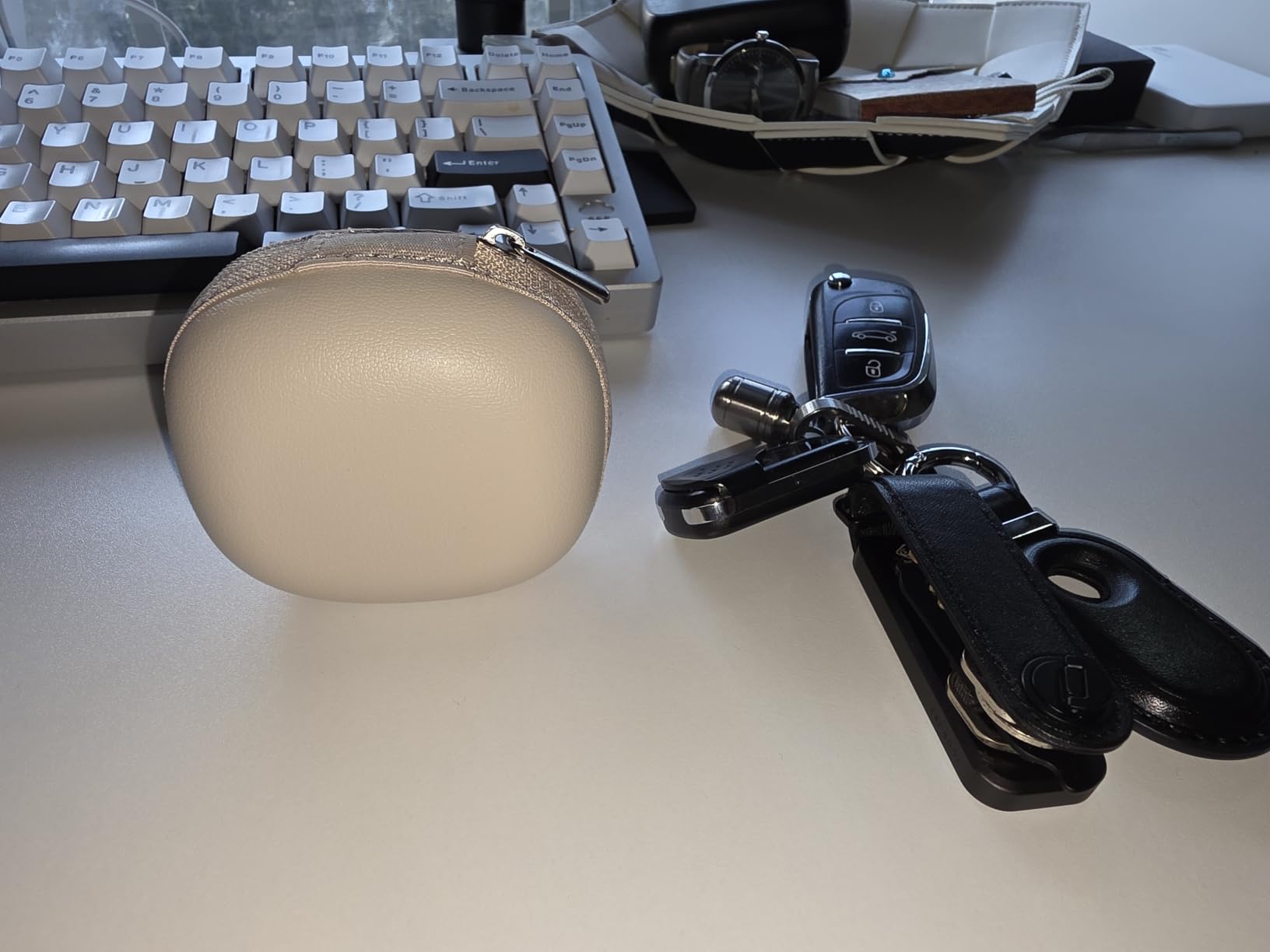 Panasonic ARC5 Palm-Sized Foil Shaver, Handheld Luxury Compact Travel Shaver with 5-Blade Cutting System and USB-C Charging, Wet/Dry Electric Razor for Daily Shaving Routine - ES-PV3A-K customer photo 2