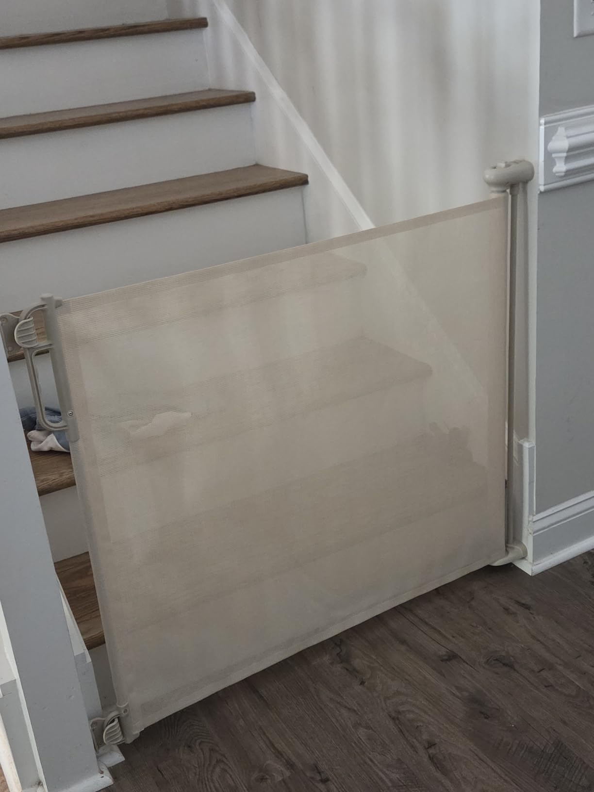 Momcozy Extra Wide Retractable Mesh Baby Gate customer photo 2