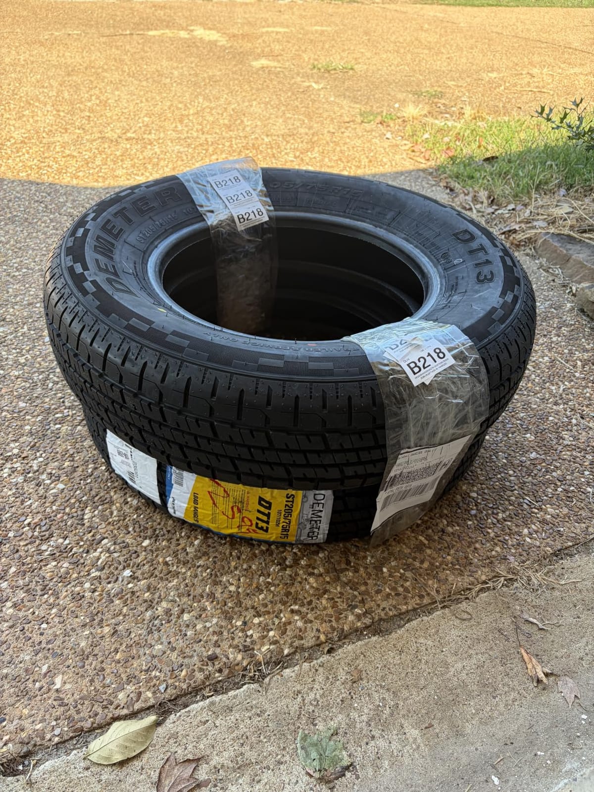 DEMETER Set 4 Radial Trailer Tires 205/75R15,Heavy Duty ST 205/75R15, 8 Ply Load Range D All Season Traction customer photo 1