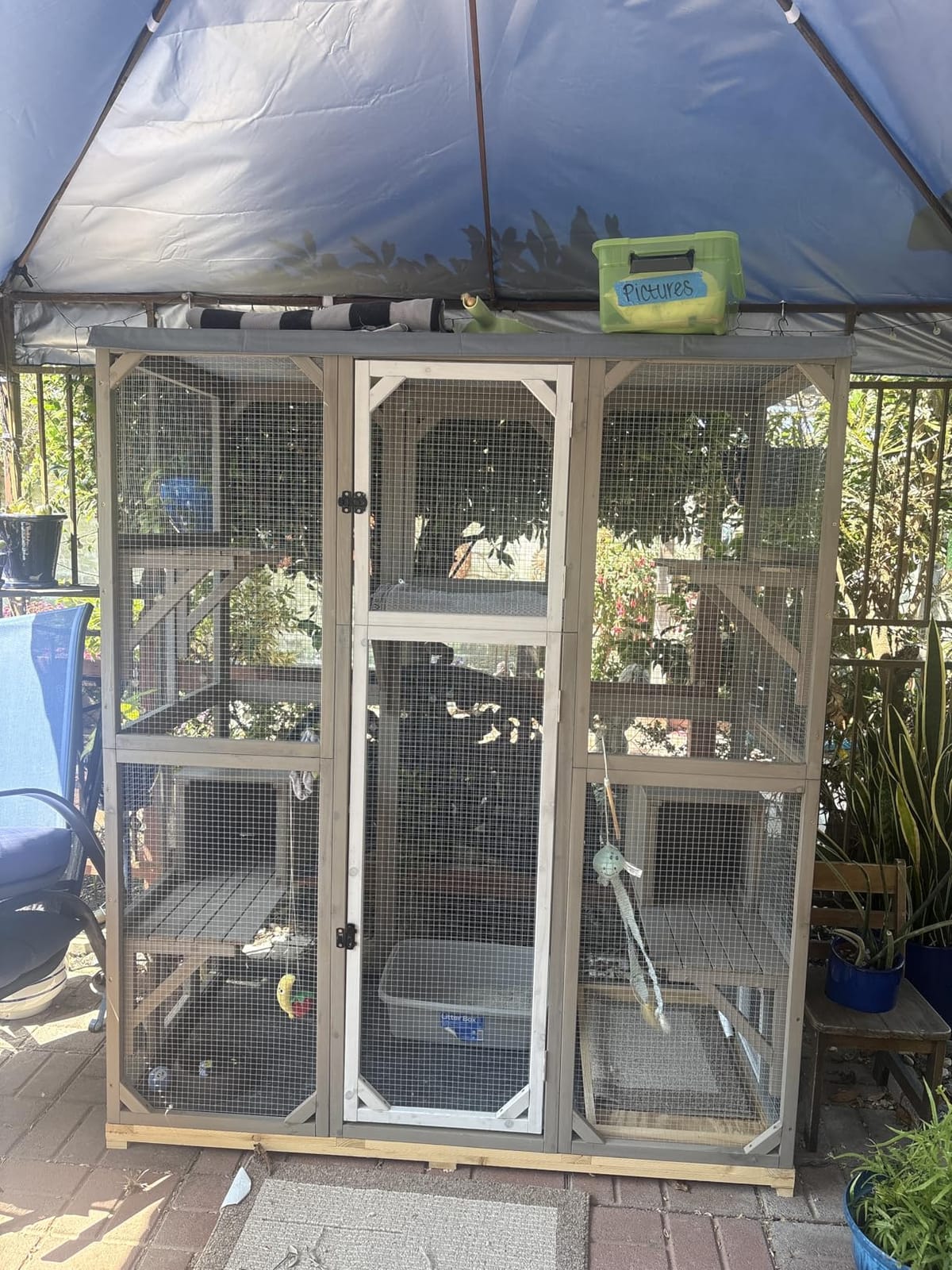 PetsCosset Outdoor Cat Catio Enclosures Large Wooden Cat House Patio for Indoor Cats Feral Cat Shelter with 2 Espace Doors, 2 Resting Rooms, 5 Platforms, Removable Waterproof Cover 67.7