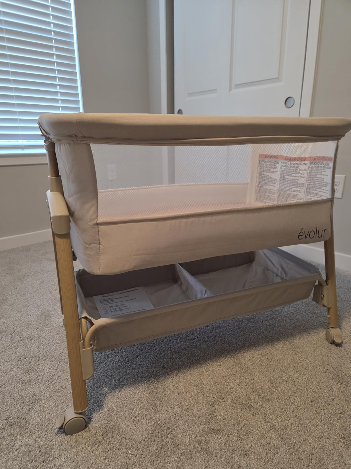 Evolur Lullaby Portable Bassinet with Wheels, Adjustable Bedside Sleeper, Breathable Mesh Sides, Large Storage Basket, Easy Fold, and Travel Bag Included, Perfect for Newborns & Infants - Light Gray customer photo 2
