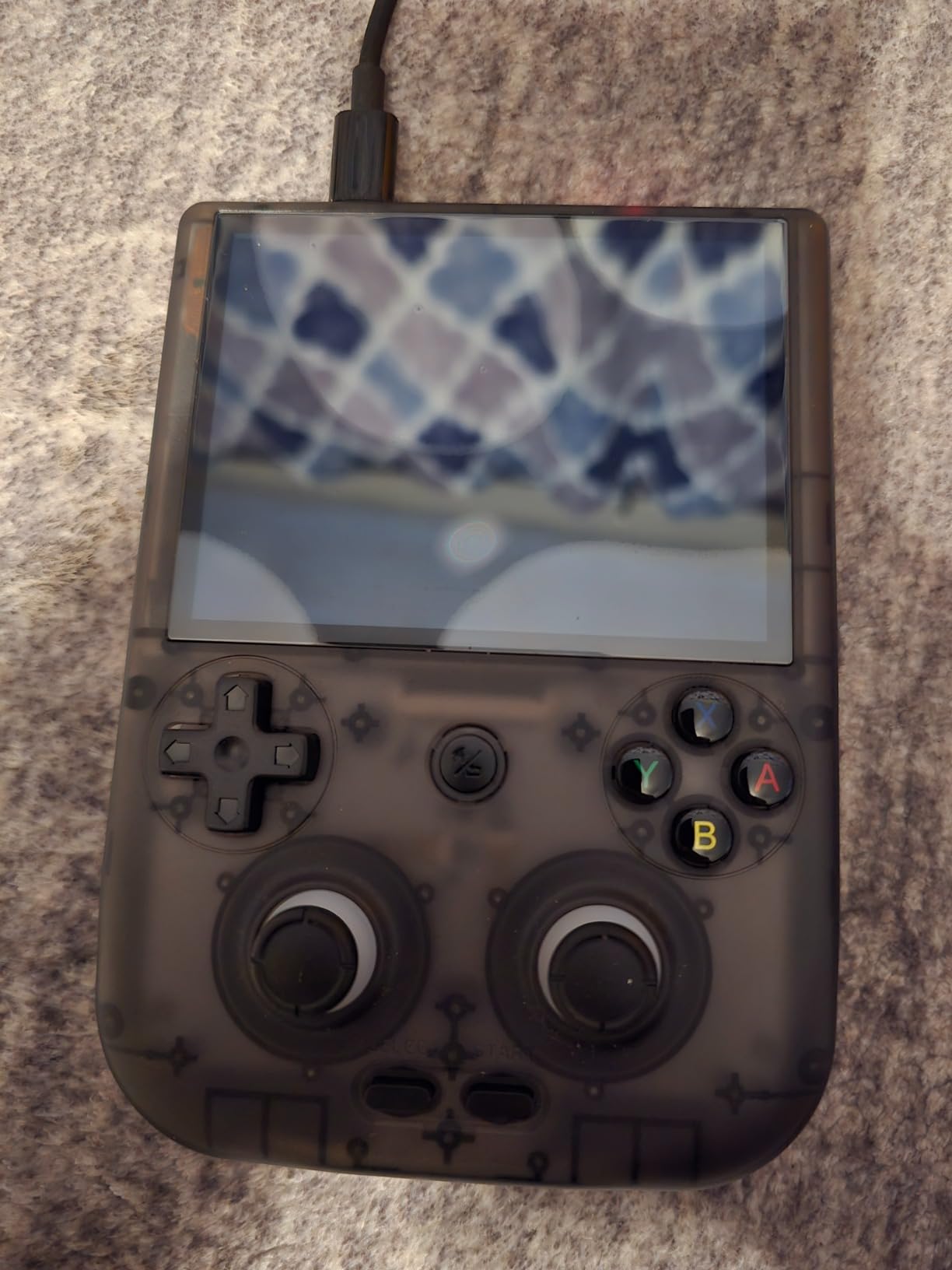 RG406V Handheld Game Console RG 406V 4-inch IPS Multi-touch Screen No Card Retro Game Console Android 13 Retro Emulator RG406V 5500mAh Battery 1080p DP Output WIFI Bluetooth Black customer photo 2