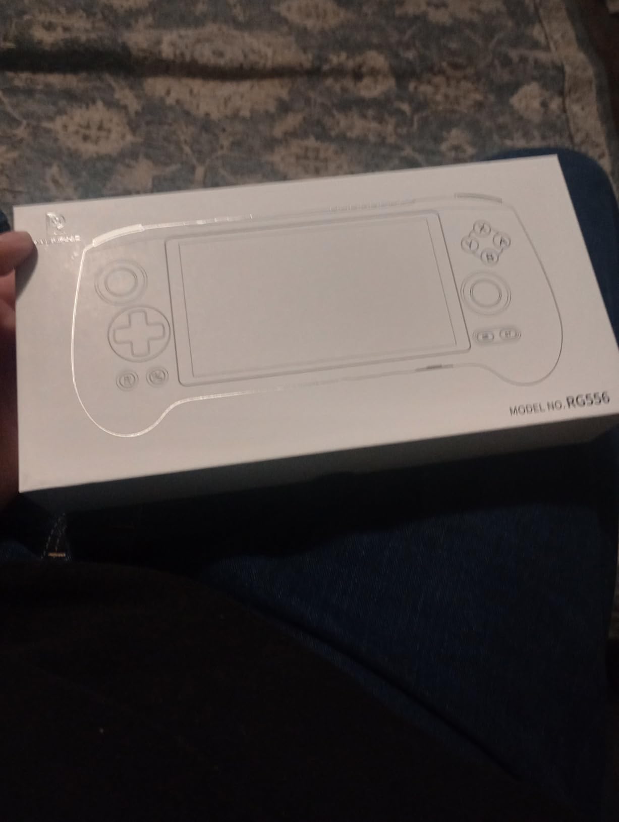 Anbernic RG556 Retro Handheld Game Console , Android 13 System Unisoc T820 Processor 5.48 Touch Inch AMOLED Screen 5500mAh Battery Support WiFi Online DP Output (Transparent Blue) customer photo 2