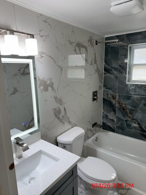 24x32 LED Bathroom Mirror, 6000LM, Separate Front and Back Lights customer photo 1