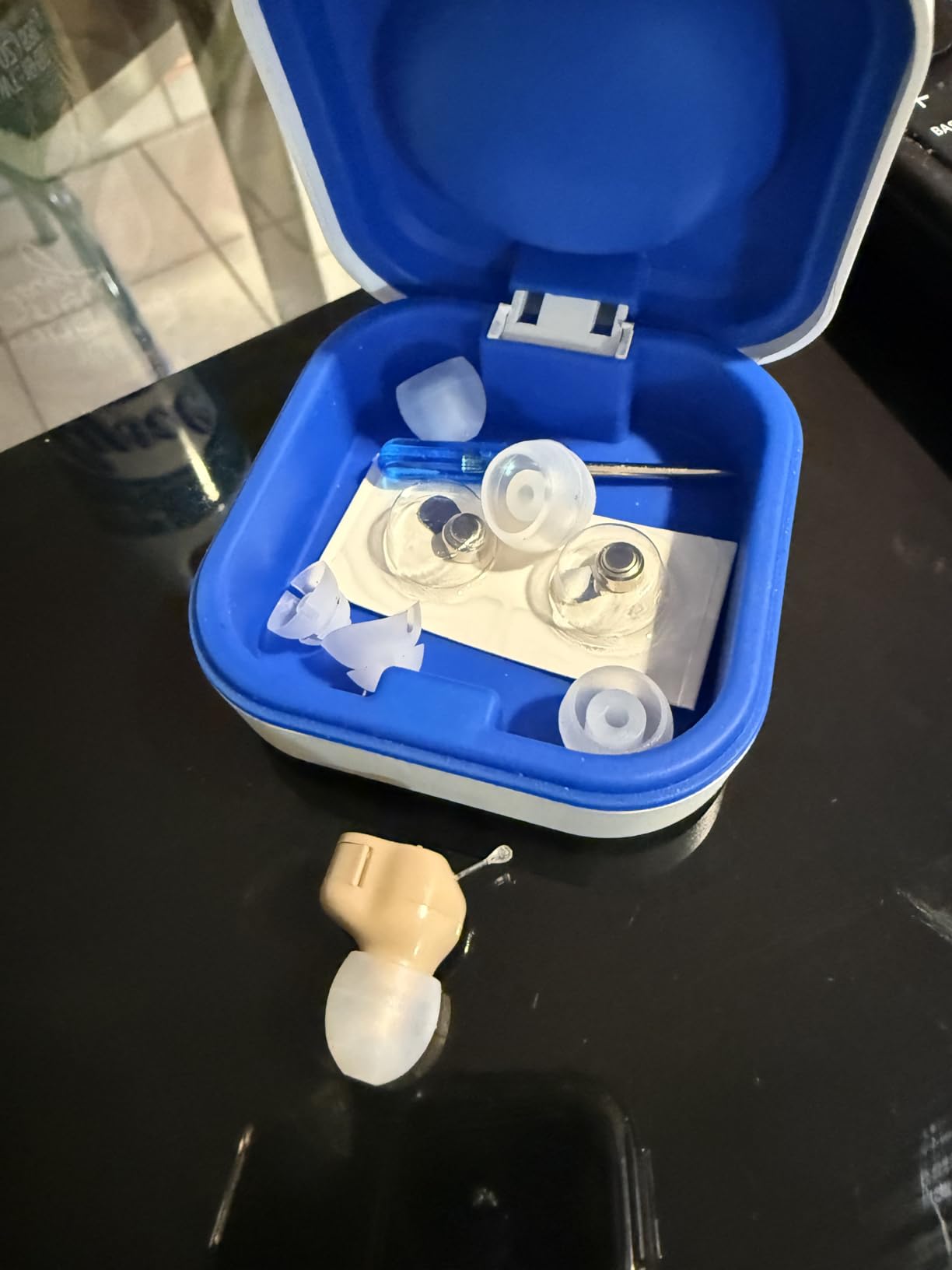 Oricle Standard 2.0 Hearing Aids for Seniors - Oricle Hearing Aids for Adults with Advanced Noise Cancellation - Easy Volume Control with Portable Charging Case customer photo 1