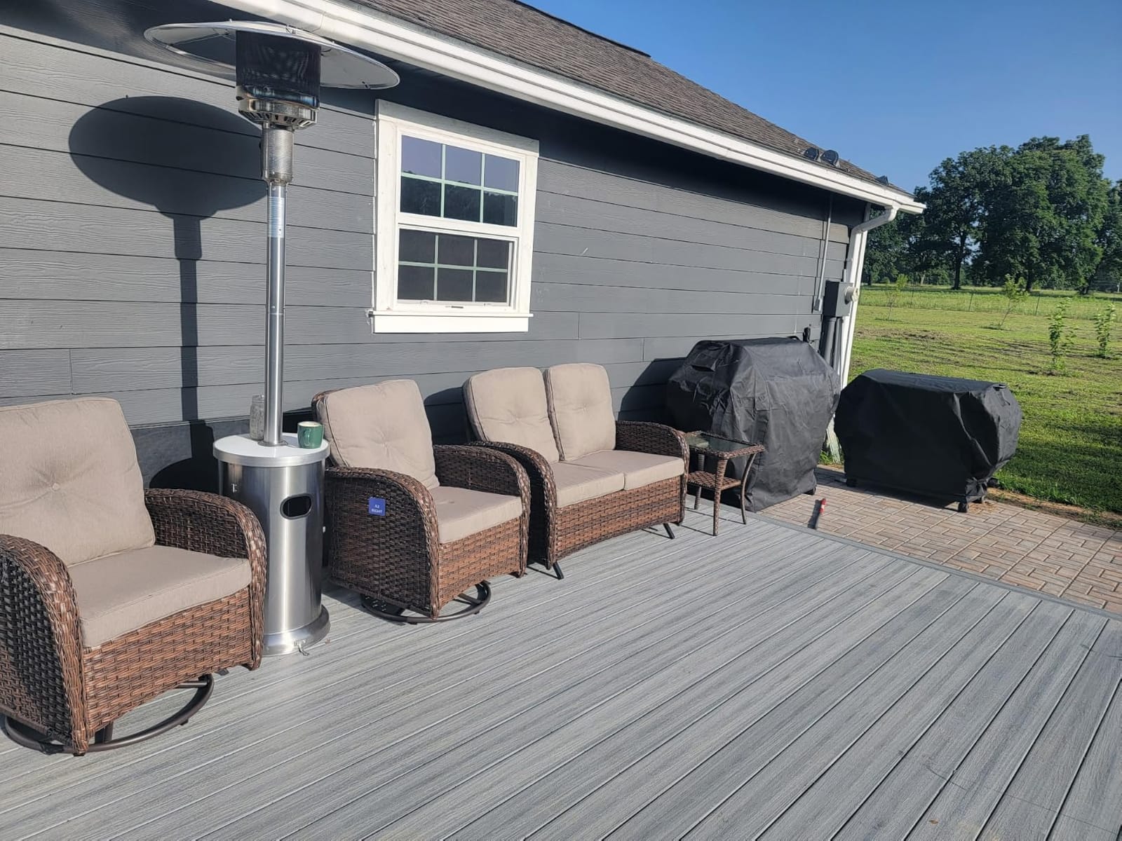 Belord Patio Furniture Swivel Glider PE Wicker Chairs, Outdoor Swivel Rocker Seating with Cushions for Porch Deck Balcony, Brown Wicker Blue Cushion customer photo 2