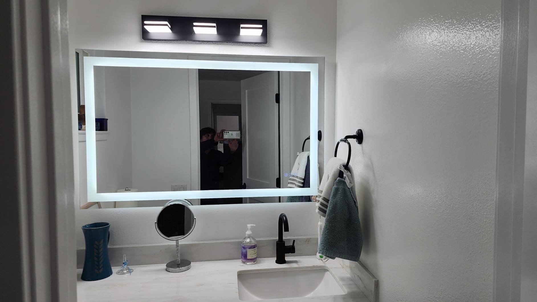 24x32 LED Bathroom Mirror, Dual Lit Anti-Fog Wall Vanity Mirror customer photo 1