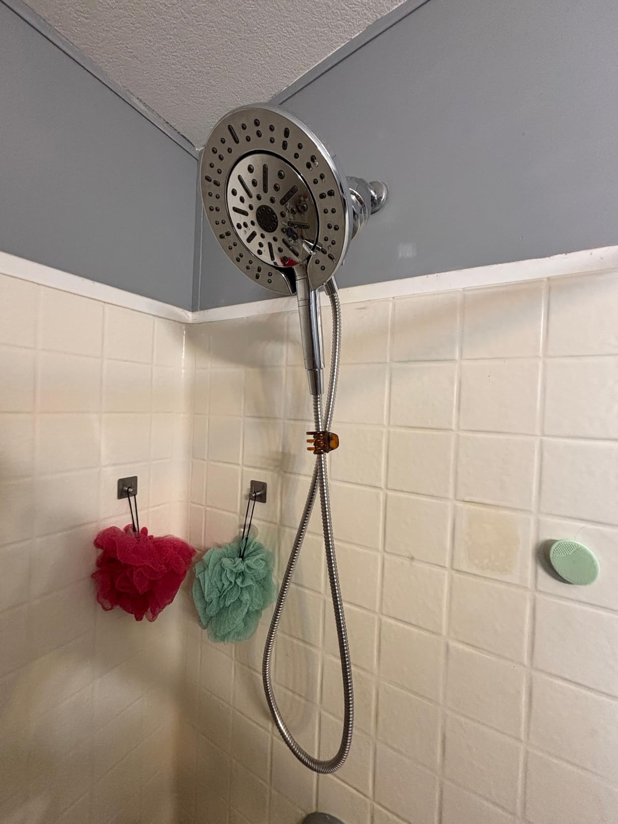 Delta 6-Setting In2ition 2-in-1 Dual Shower Head with Handheld High Pressure ProClean Spray, Chrome Detachable Shower Head with Hose, 1.75 GPM Flow Rate, Chrome 75655 customer photo 1