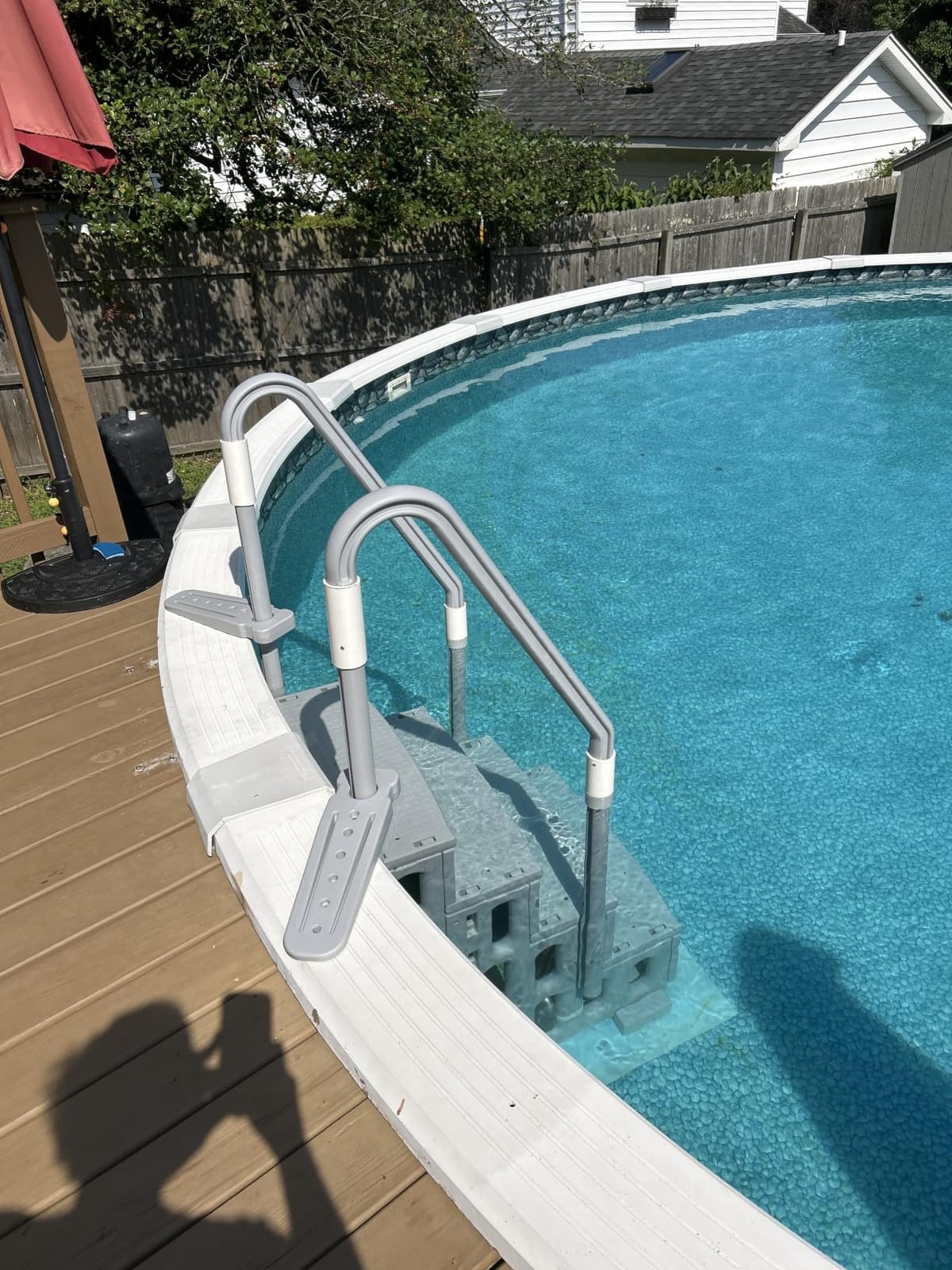 VEVOR Swimming Pool Ladder, 4-Step Double Handrails Stairs with Non-Slip Heavy Duty Steps, Reliable 400 lbs Max Load Capacity, for 48-54 in Inground & Above-Ground Pools of Any Decking Surface, Grey customer photo 2