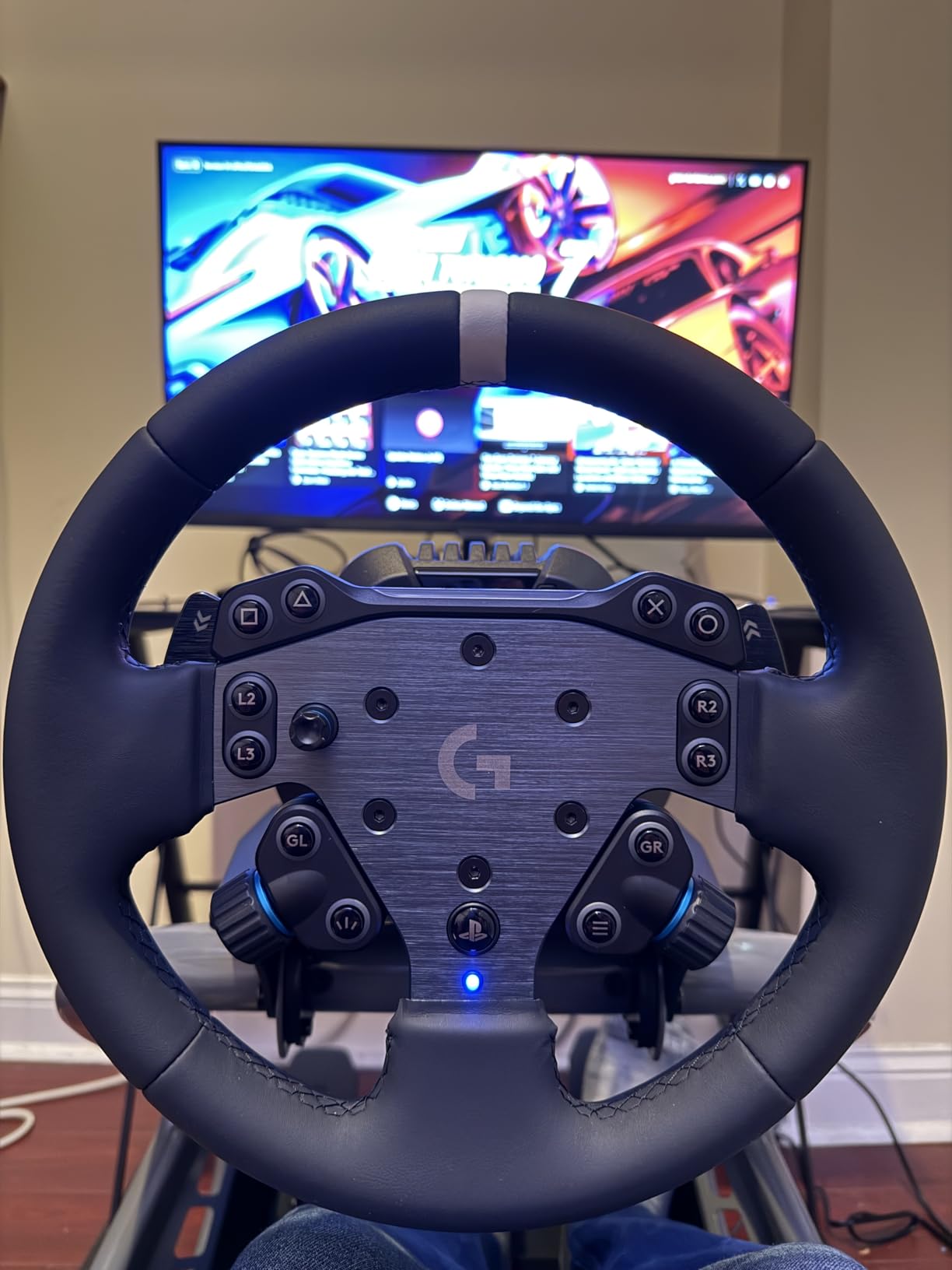 Logitech G RS50 Direct Drive Racing Wheel, Hub, & Base for PS5/PS4/PC | 8 Nm Direct Drive, 11 inch Wheel, 13 Buttons, Adjustable Paddle Shifters, TRUEFORCE Force Feedback Integration customer photo 2