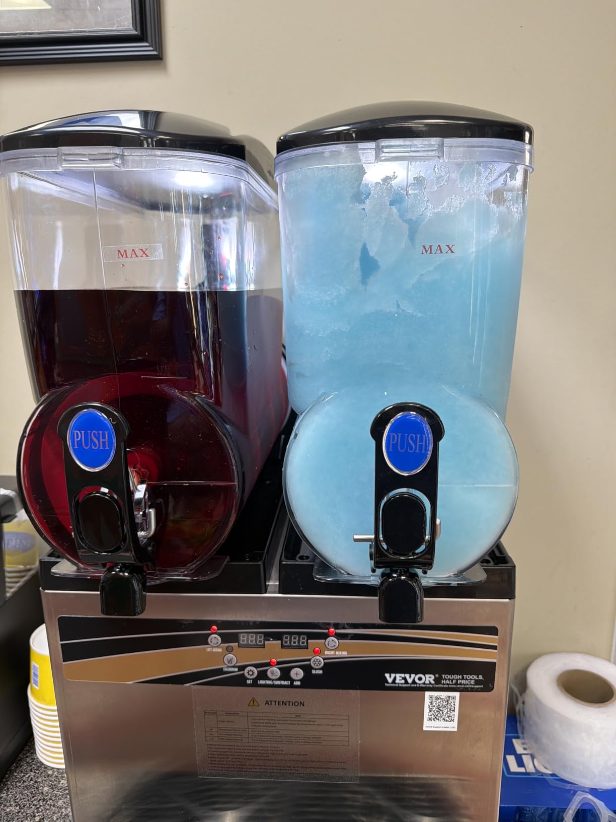 VEVOR Commercial Slushie Machine 15Lx3 Triple Tank Margarita Drink 180Cups customer photo 1