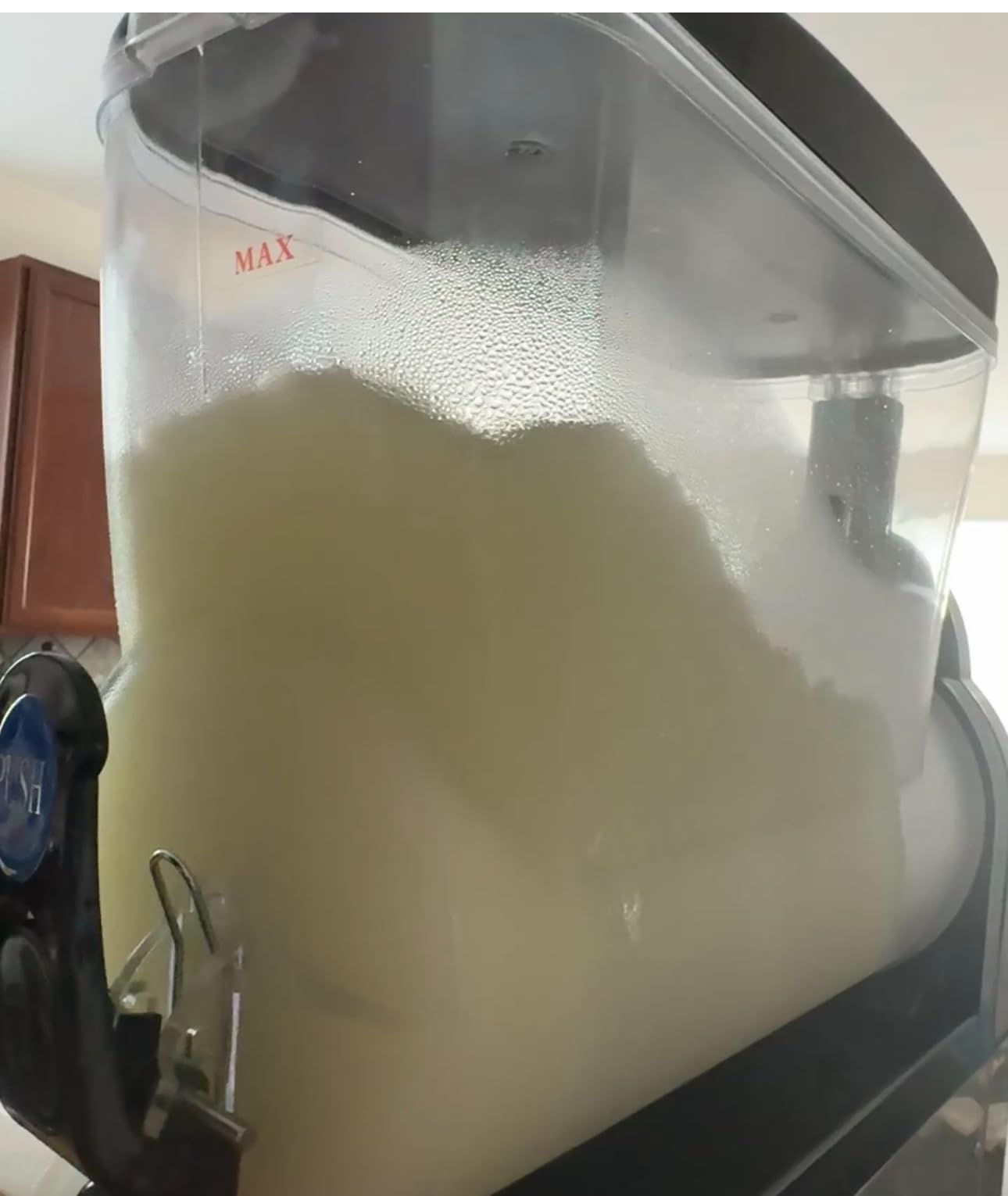 VEVOR Commercial Slushie Machine 15Lx3 Triple Tank Margarita Drink 180Cups customer photo 2